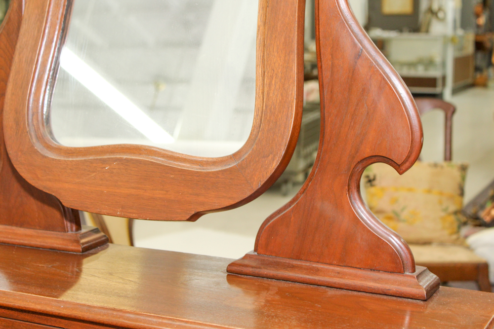 Antique Victorian Dresser