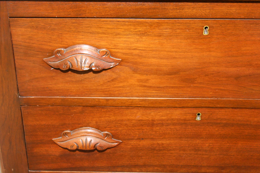 Antique Victorian Dresser