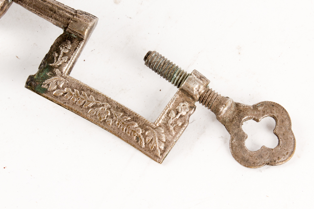 Antique Victorian Sewing Bird