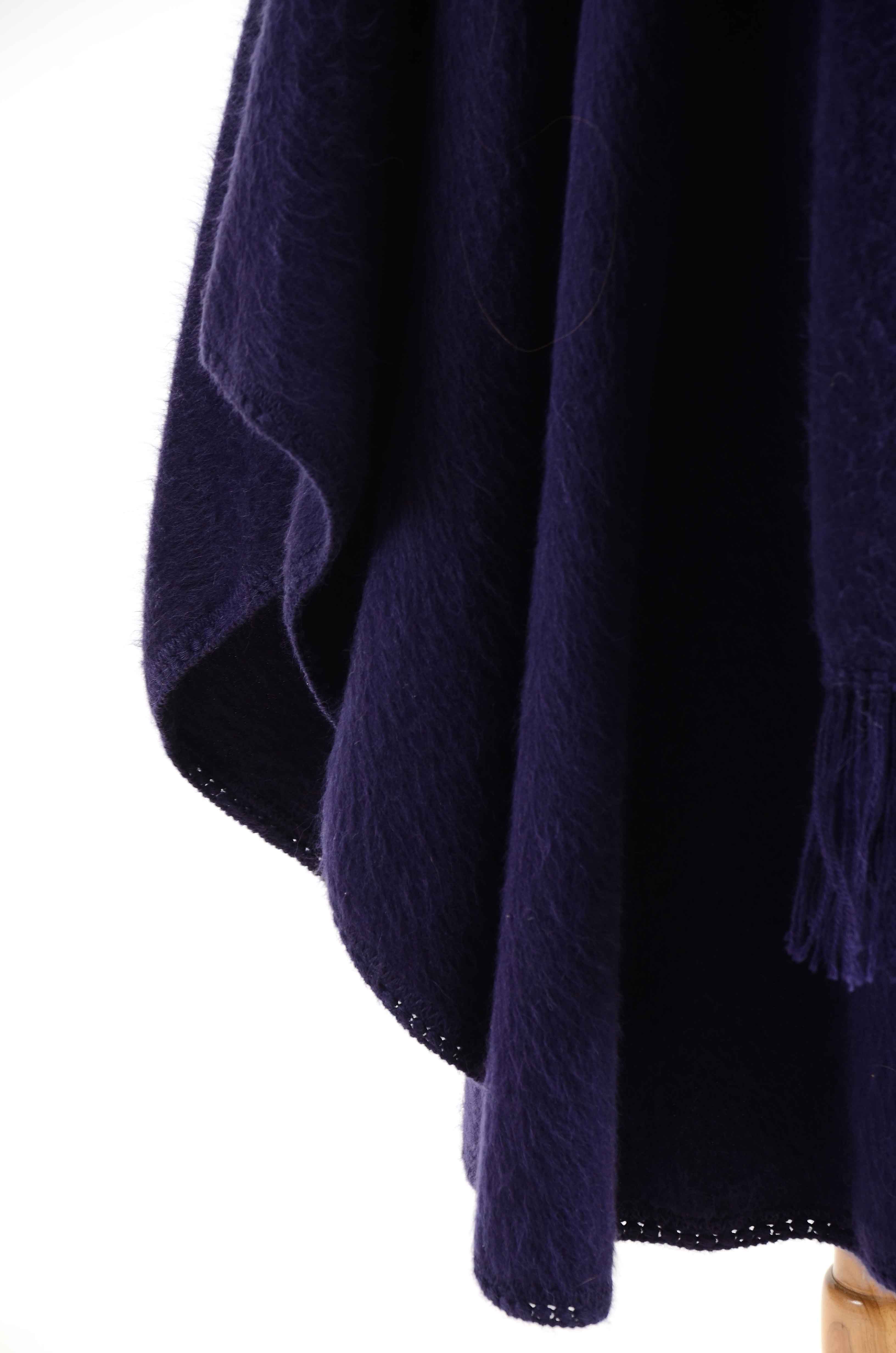 Women's Peruvian Alpaca Fleece Poncho