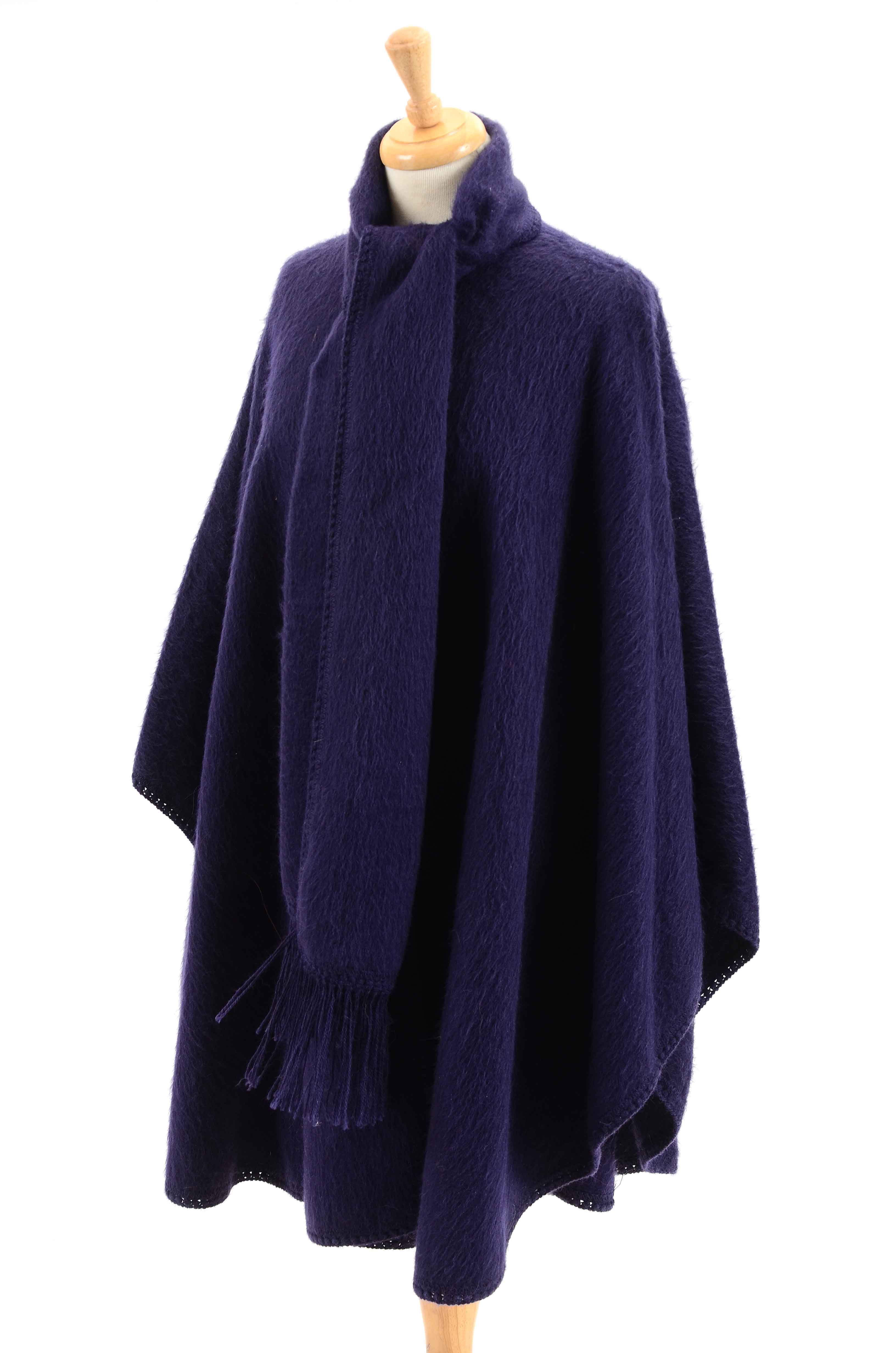 Women's Peruvian Alpaca Fleece Poncho