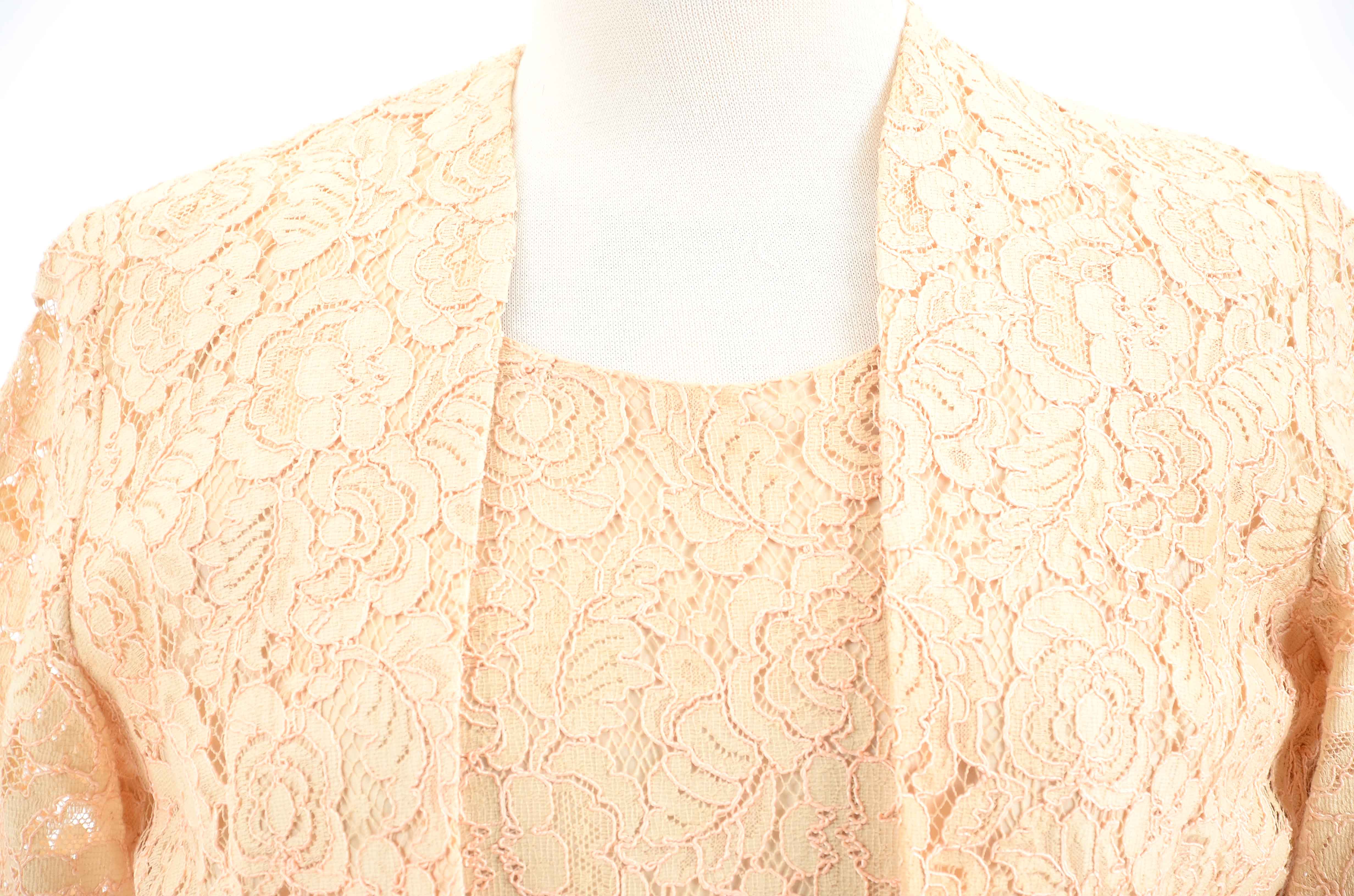 Women's Vintage Lace Dresses