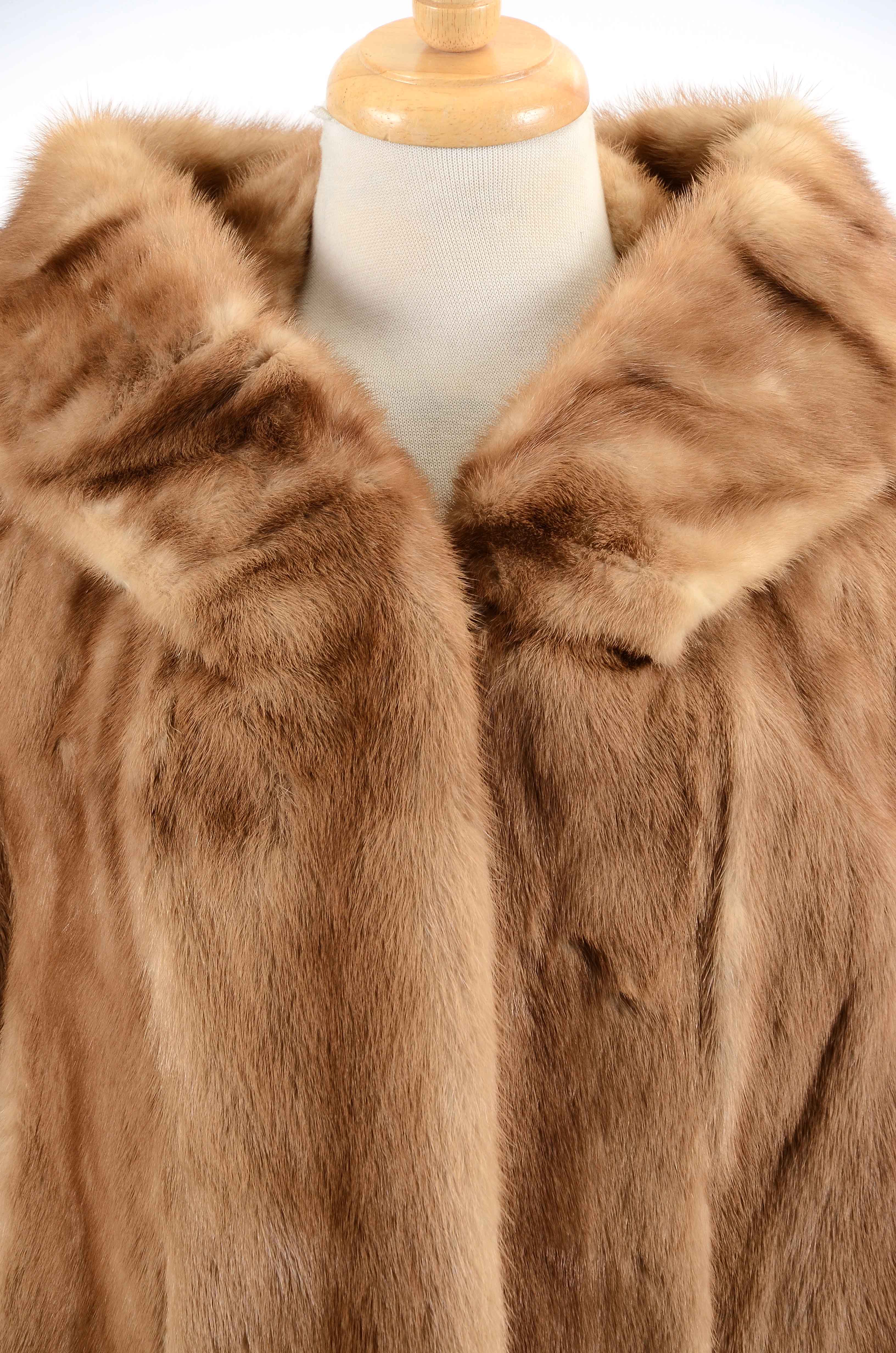 Women's Vintage Light Brown Mink Fur Stole