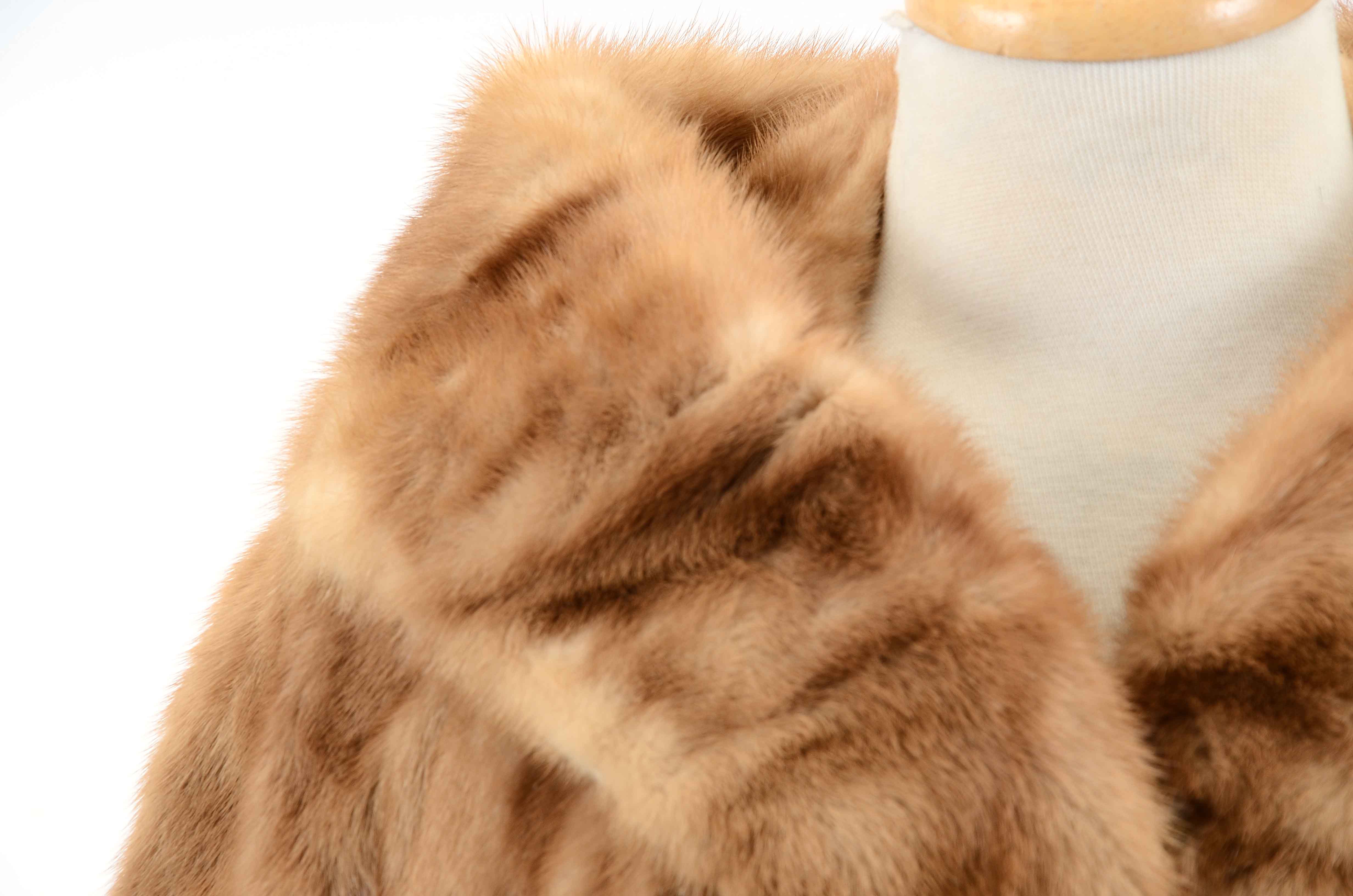 Women's Vintage Light Brown Mink Fur Stole