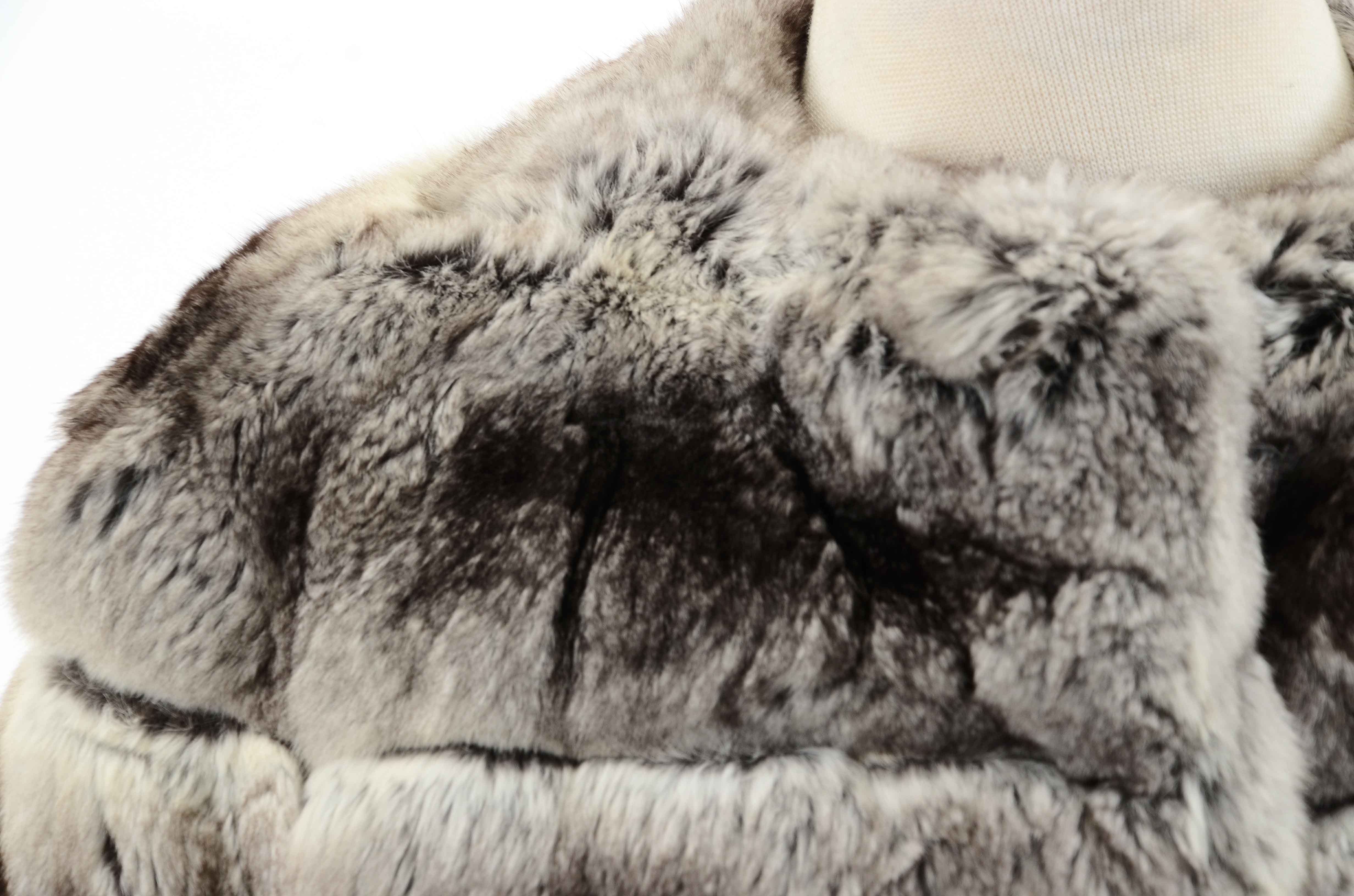 Women's Vintage Chinchilla Fur Coat