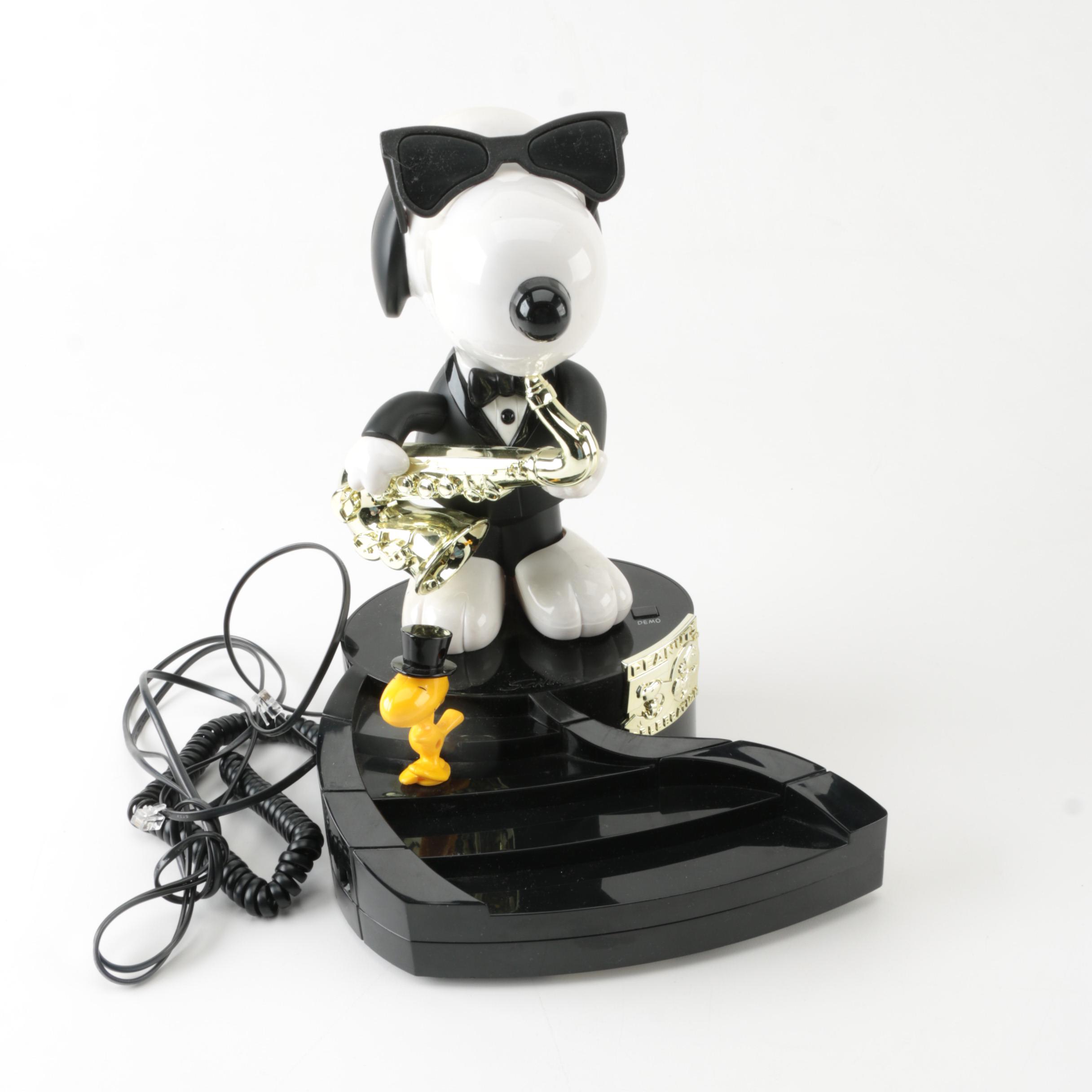 50th Anniversary "Peanuts" Animated Snoopy Phone