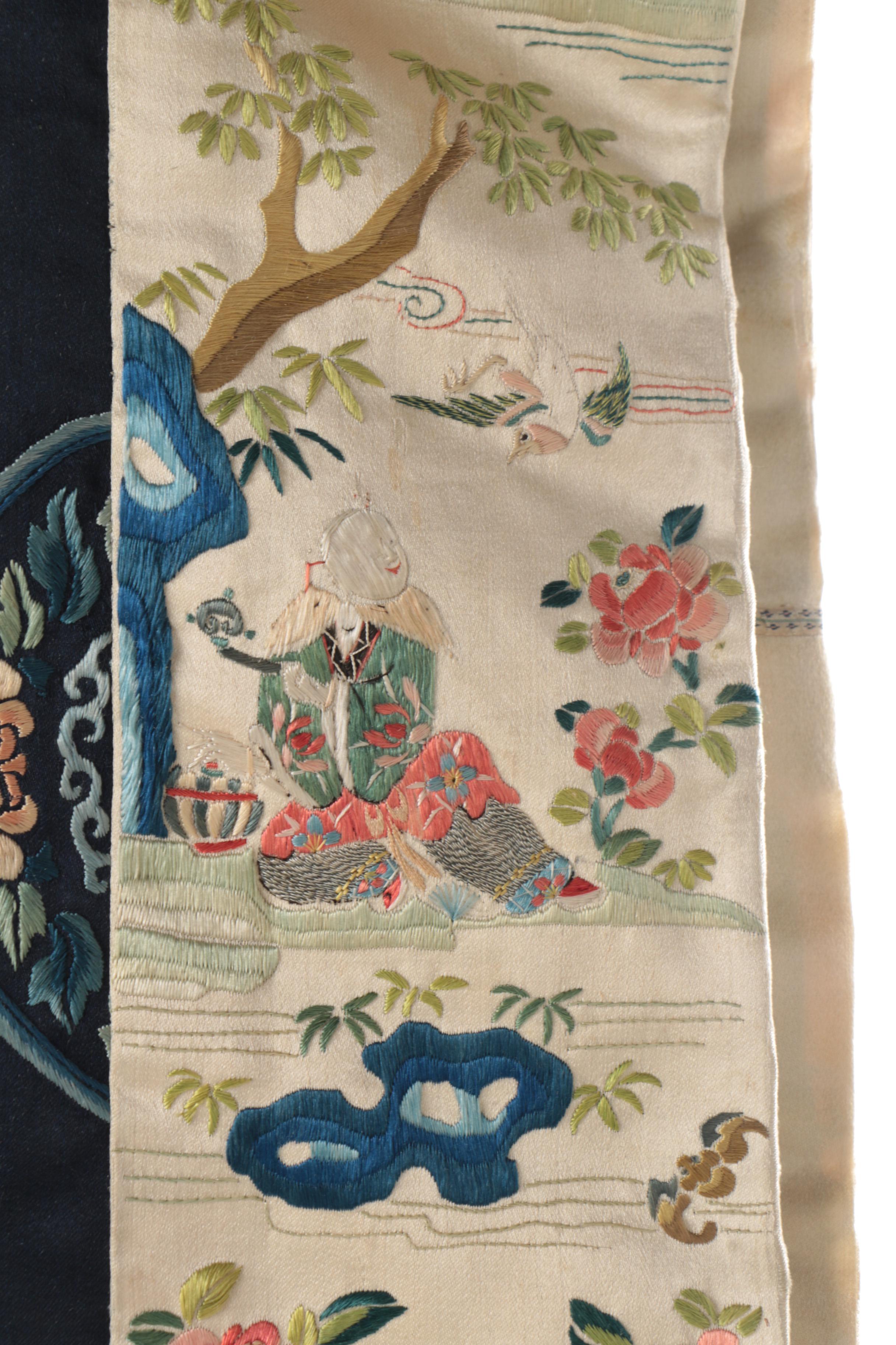 Women's Chinese Late Qing Dynasty Period Hand-Embroidered Silk Informal Coat