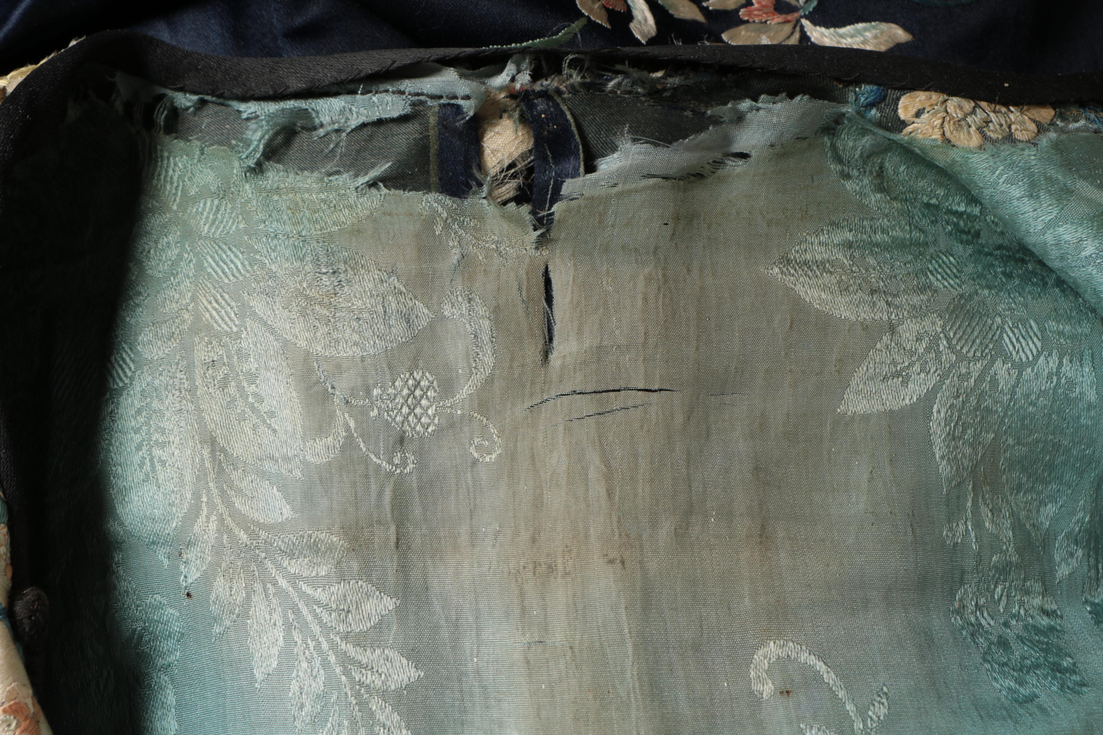 Women's Chinese Late Qing Dynasty Period Hand-Embroidered Silk Informal Coat