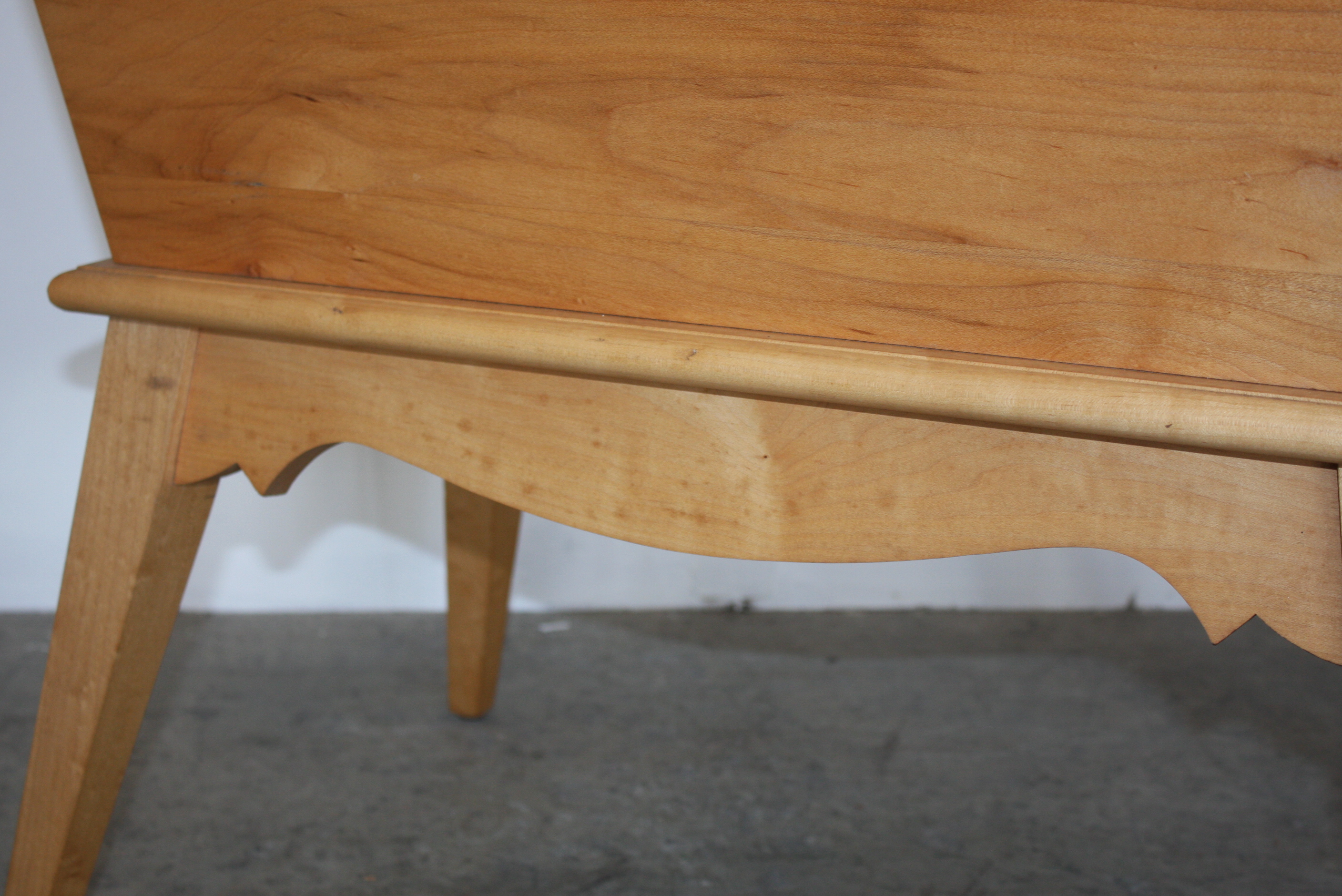 Early American Style Maple Dough Box