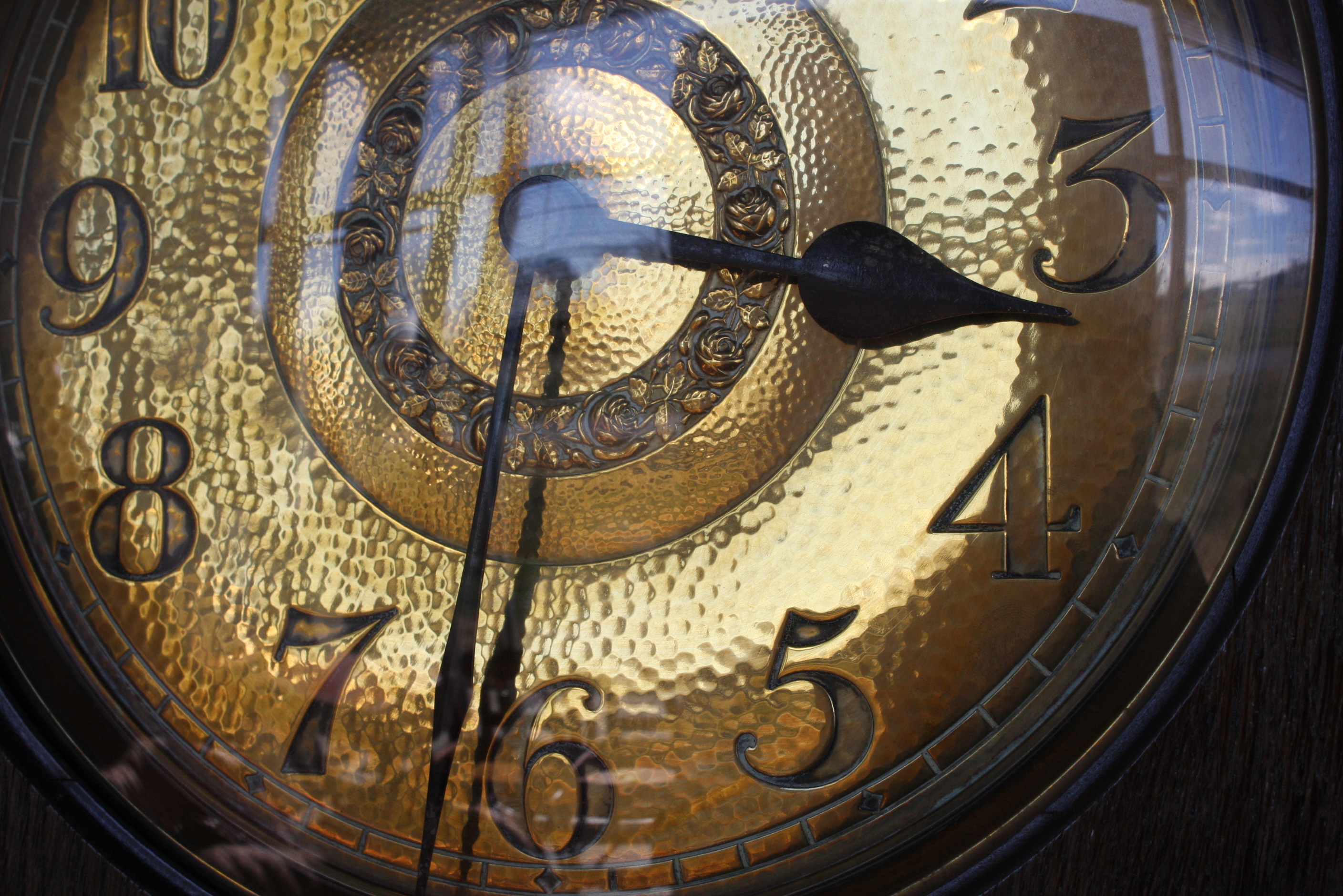 Antique Divina Gong Carved Wooden Grandfather Clock