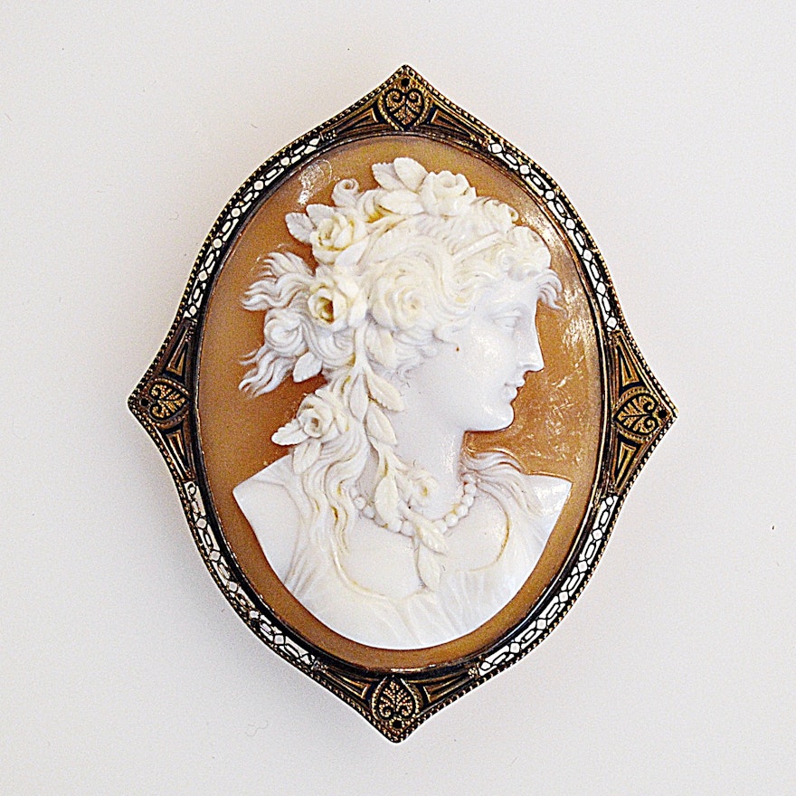 Arts and Crafts Era 14K Yellow Gold Carved Shell Cameo Brooch