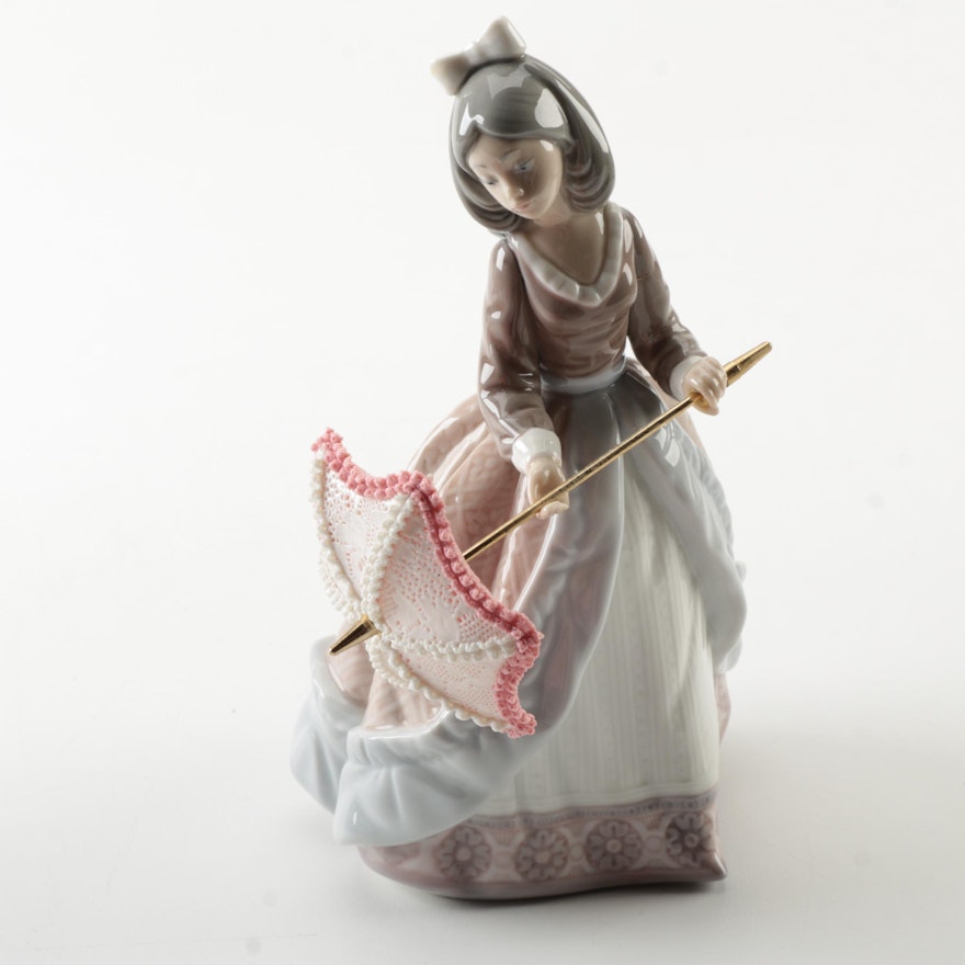 Lladró "Jolie" Figurine