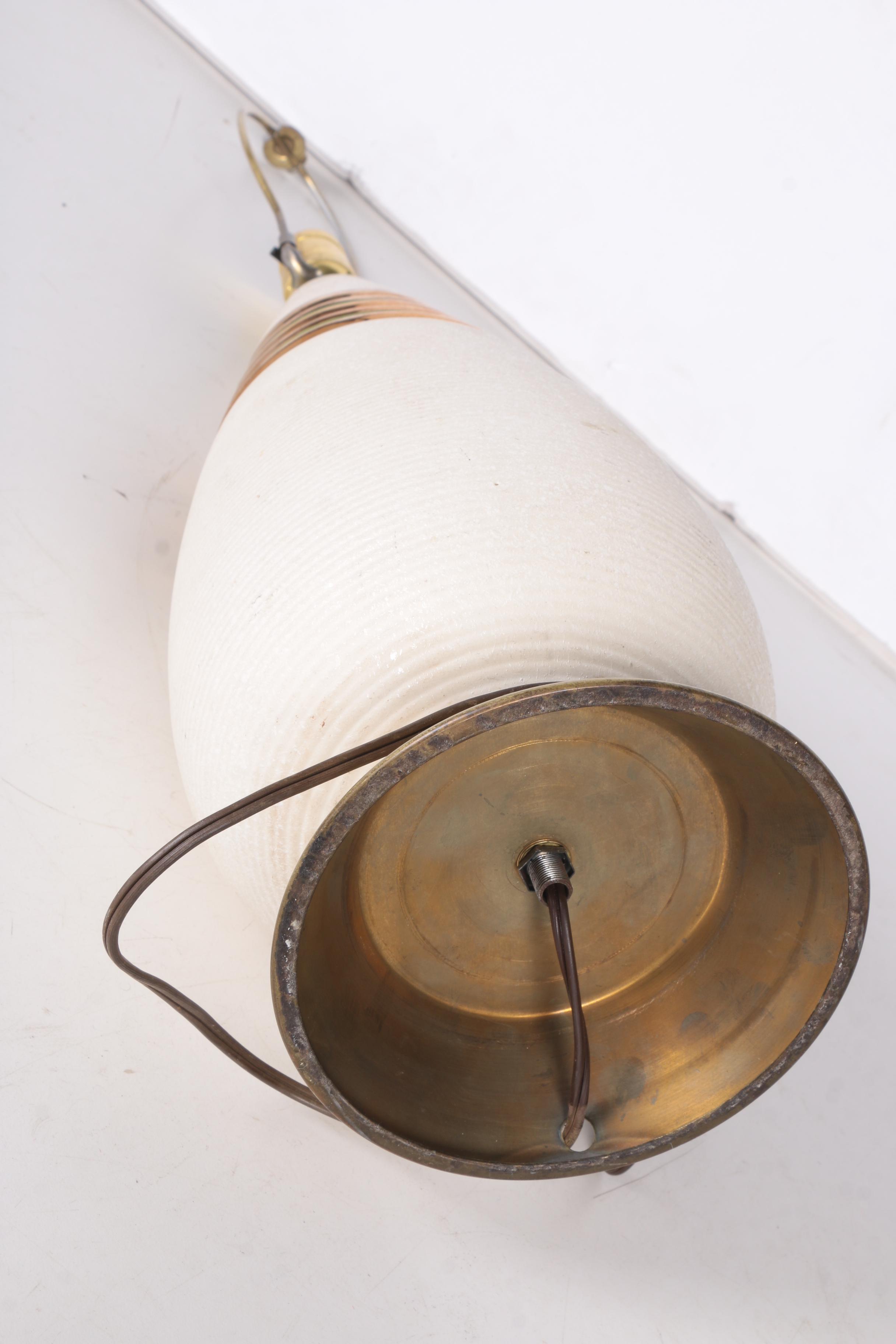 Vintage Mid Century Modern Ceramic Table Lamp