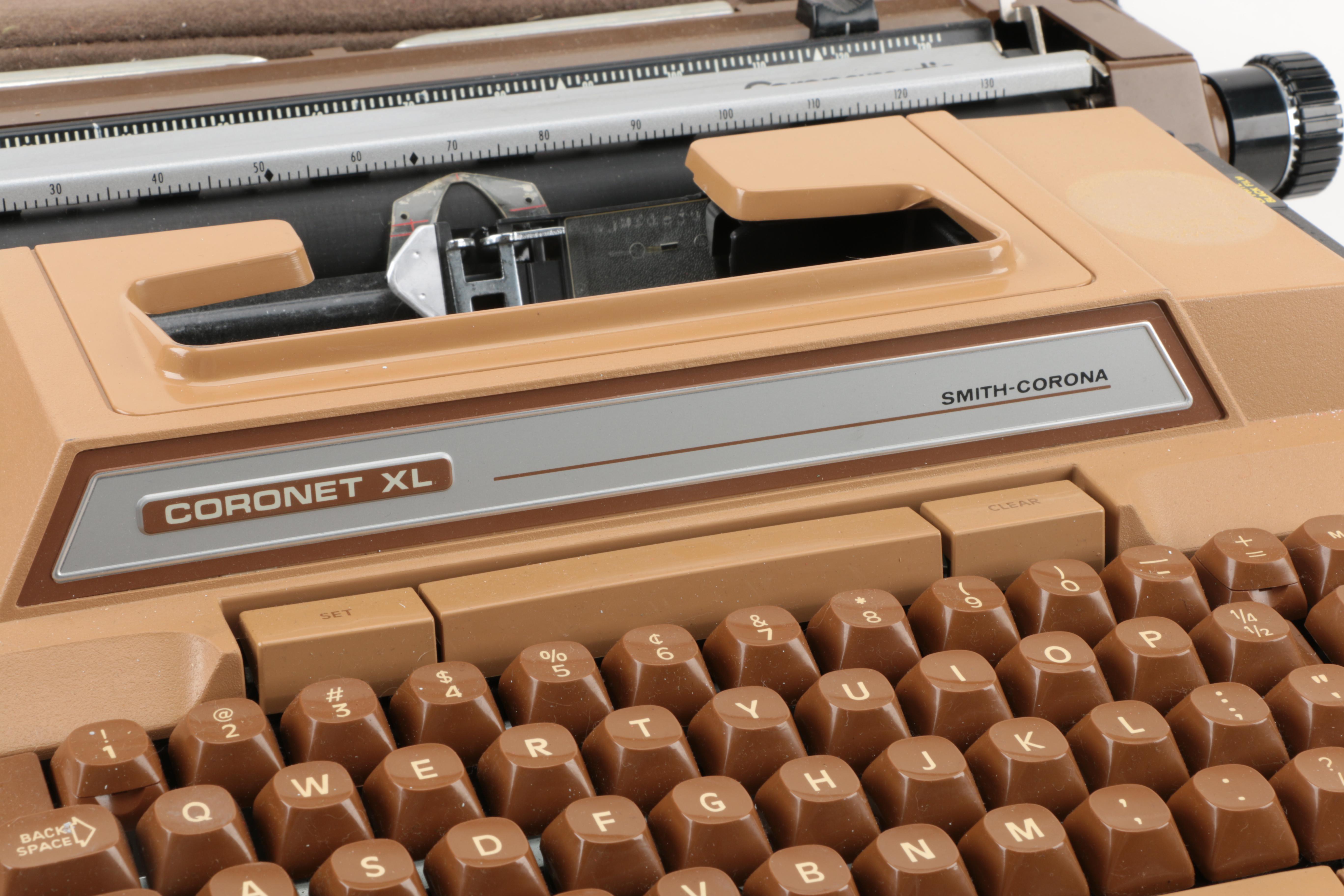 Vintage Smith-Corona "Coronet XL" Typewriter with Case