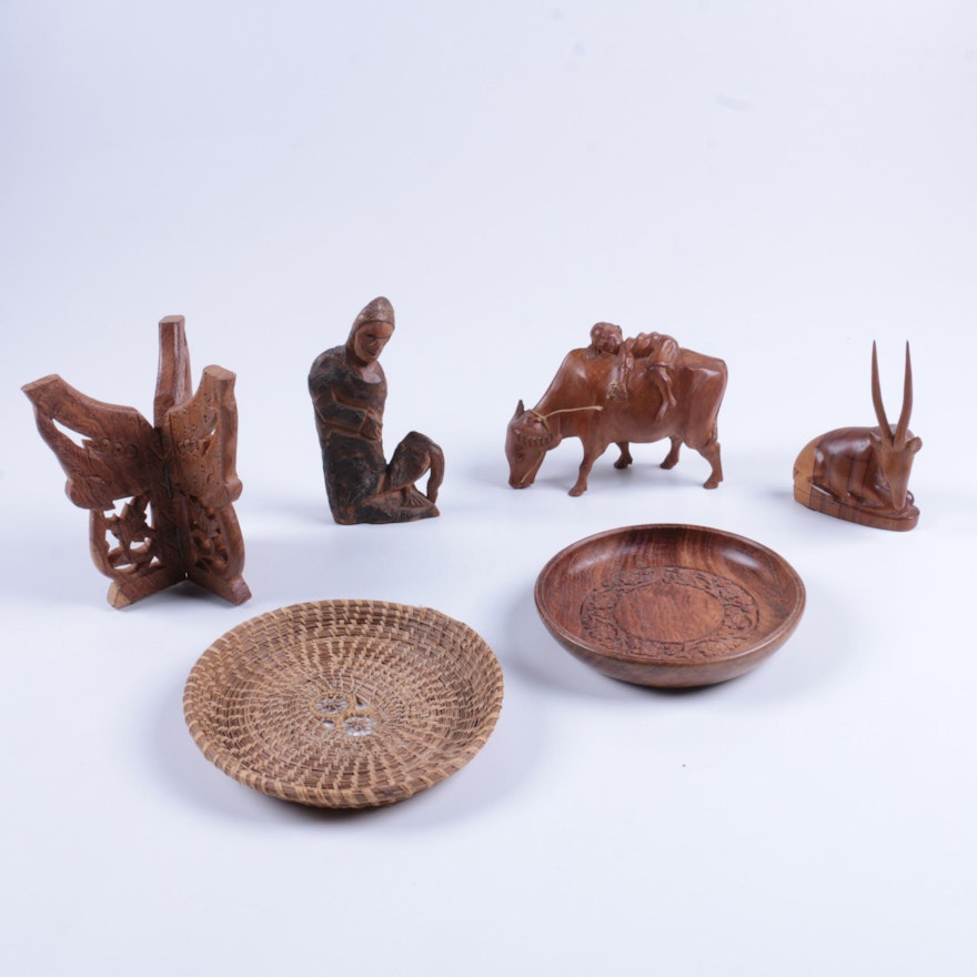 Wood Carved Animals and Decor