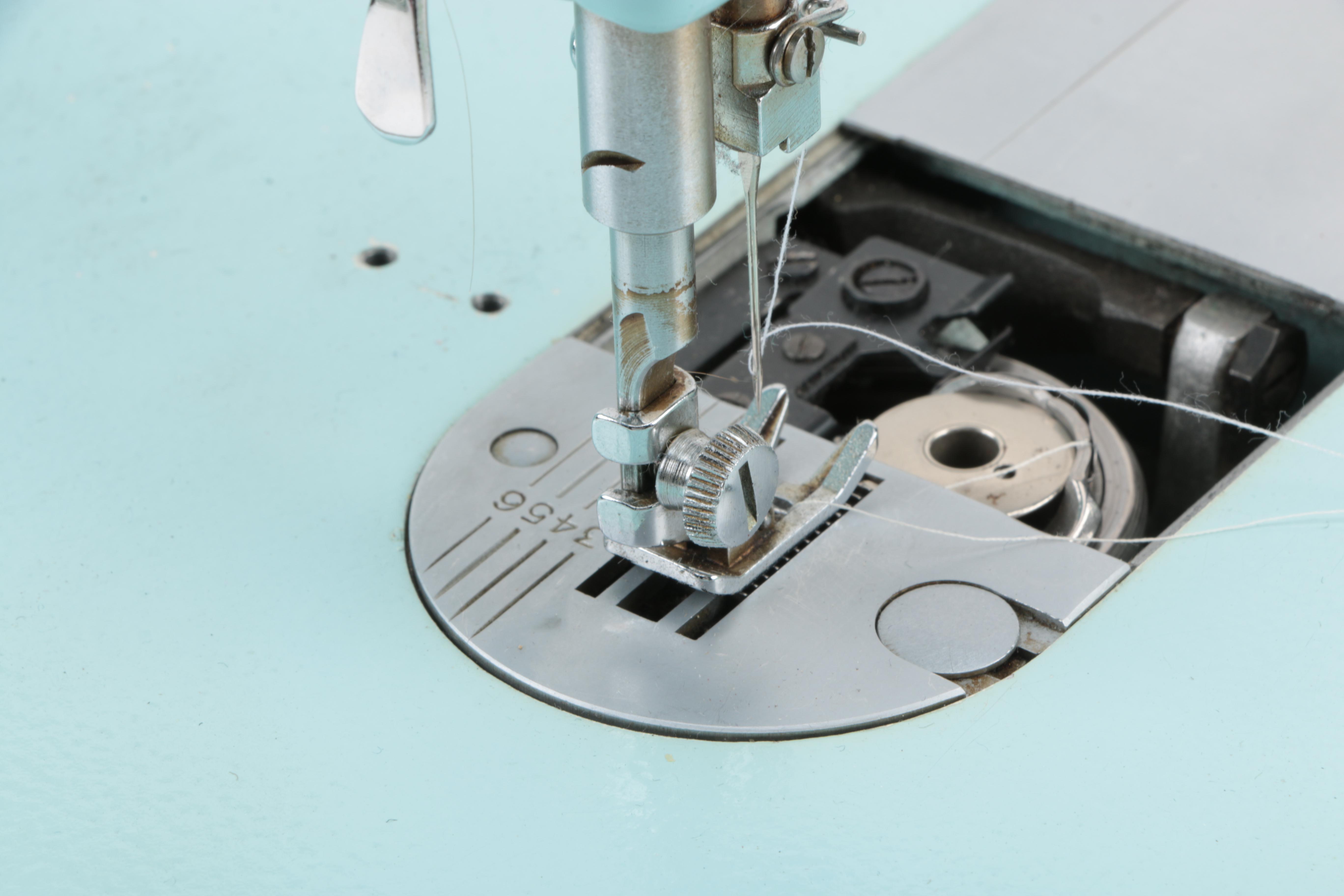 Vintage Singer Model 347 Portable Sewing Machine