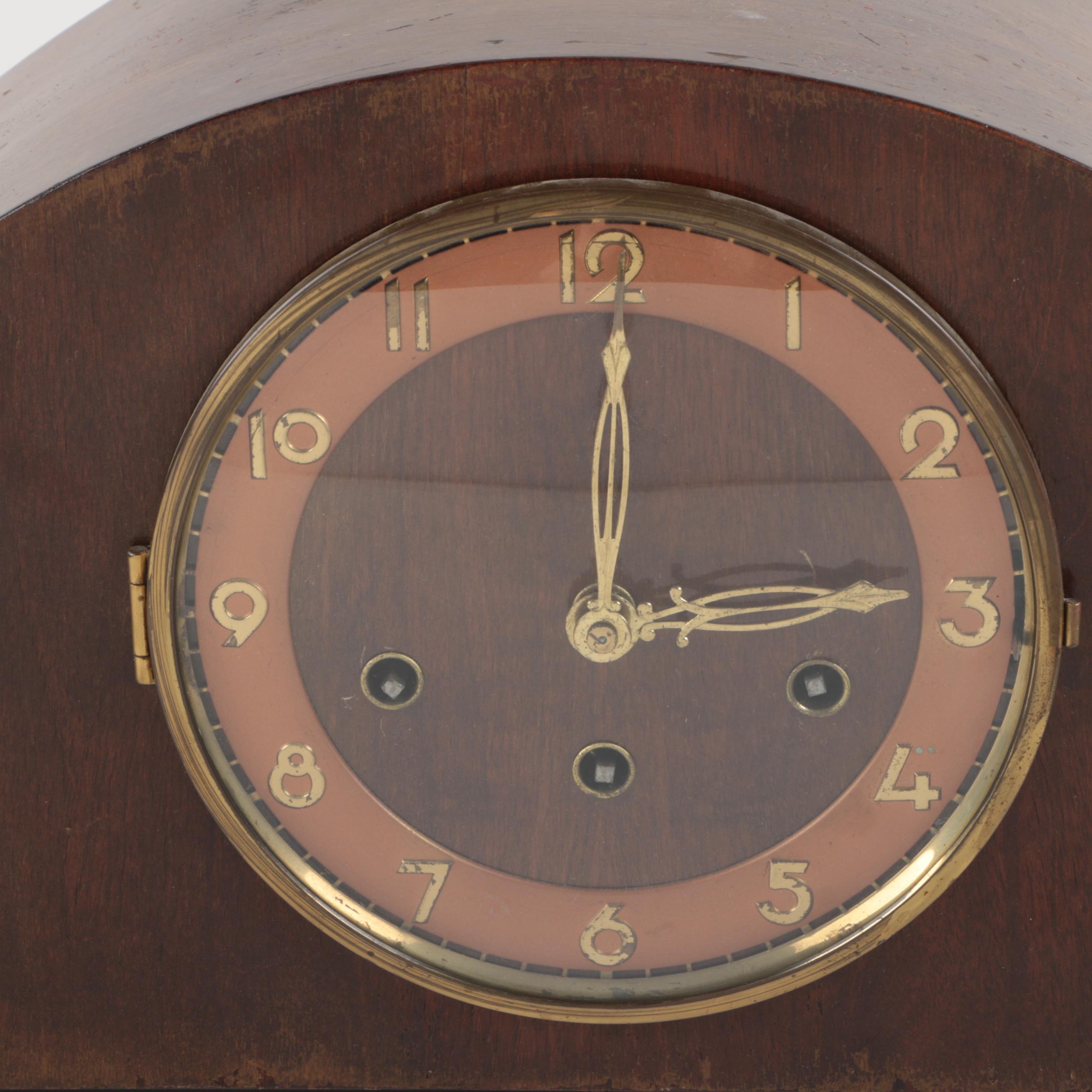 Vintage Art Deco Chiming Wooden Mantel Clock