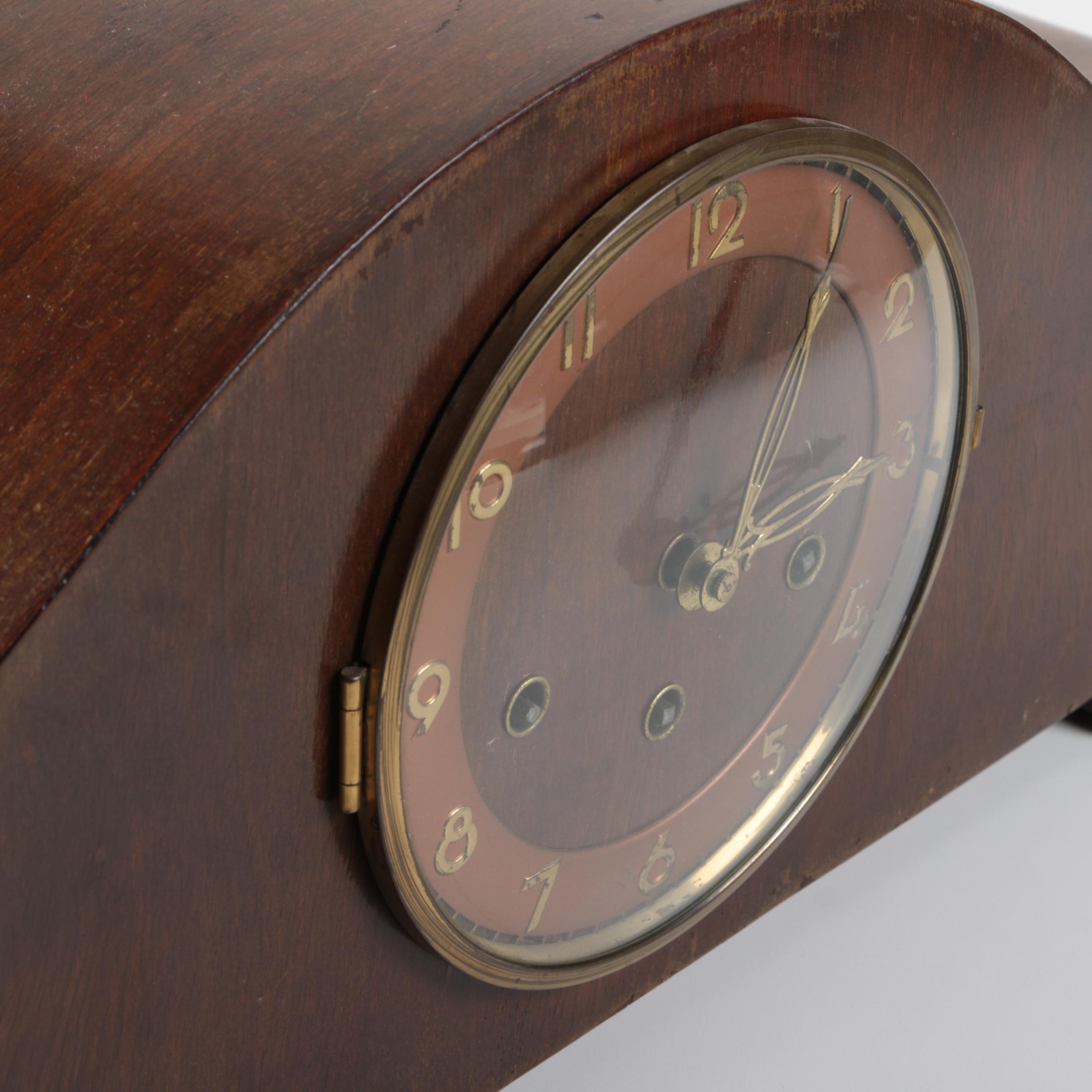 Vintage Art Deco Chiming Wooden Mantel Clock