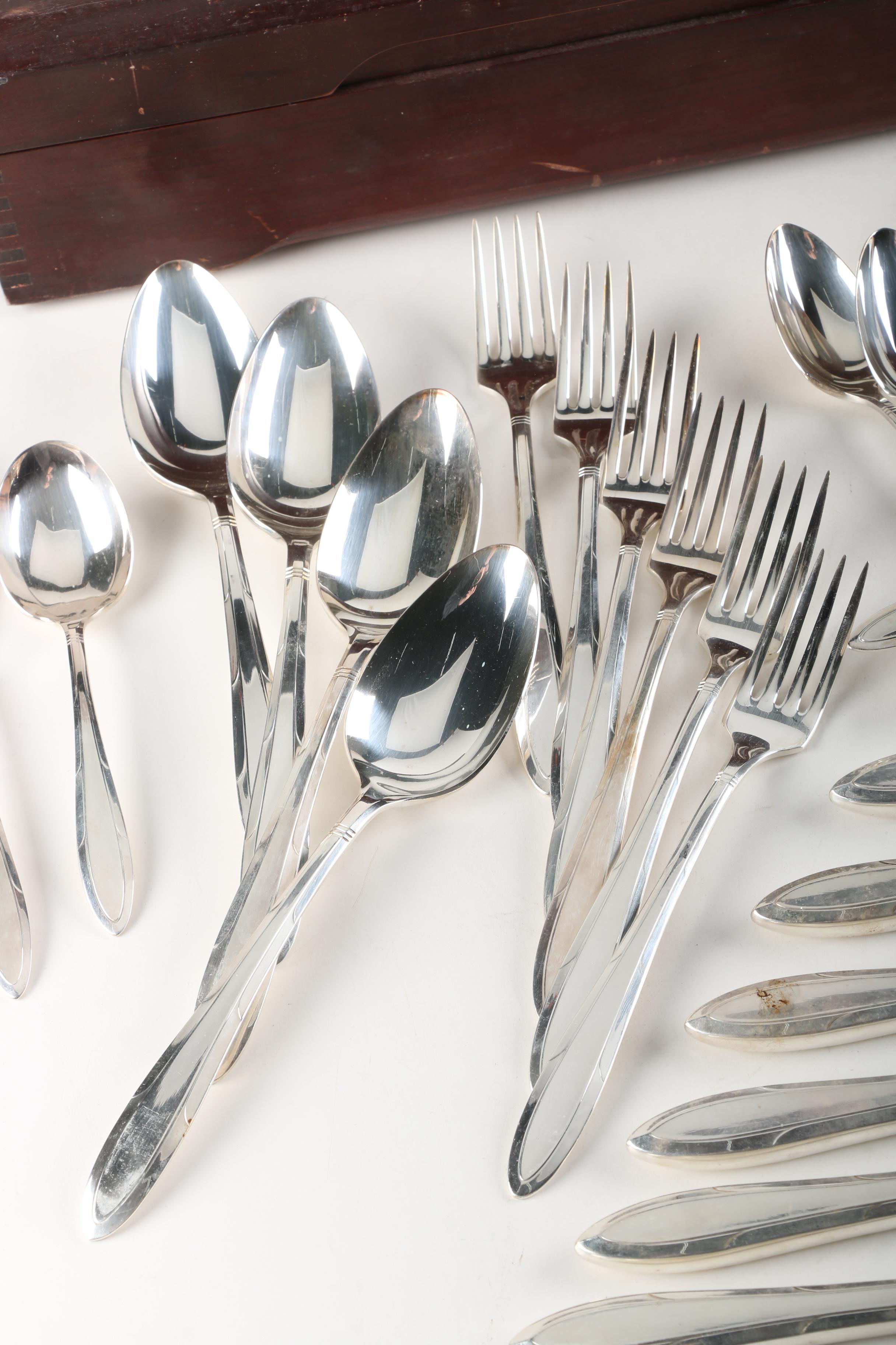 Nobility Plate "Reverie" Silver-Plated Flatware Set