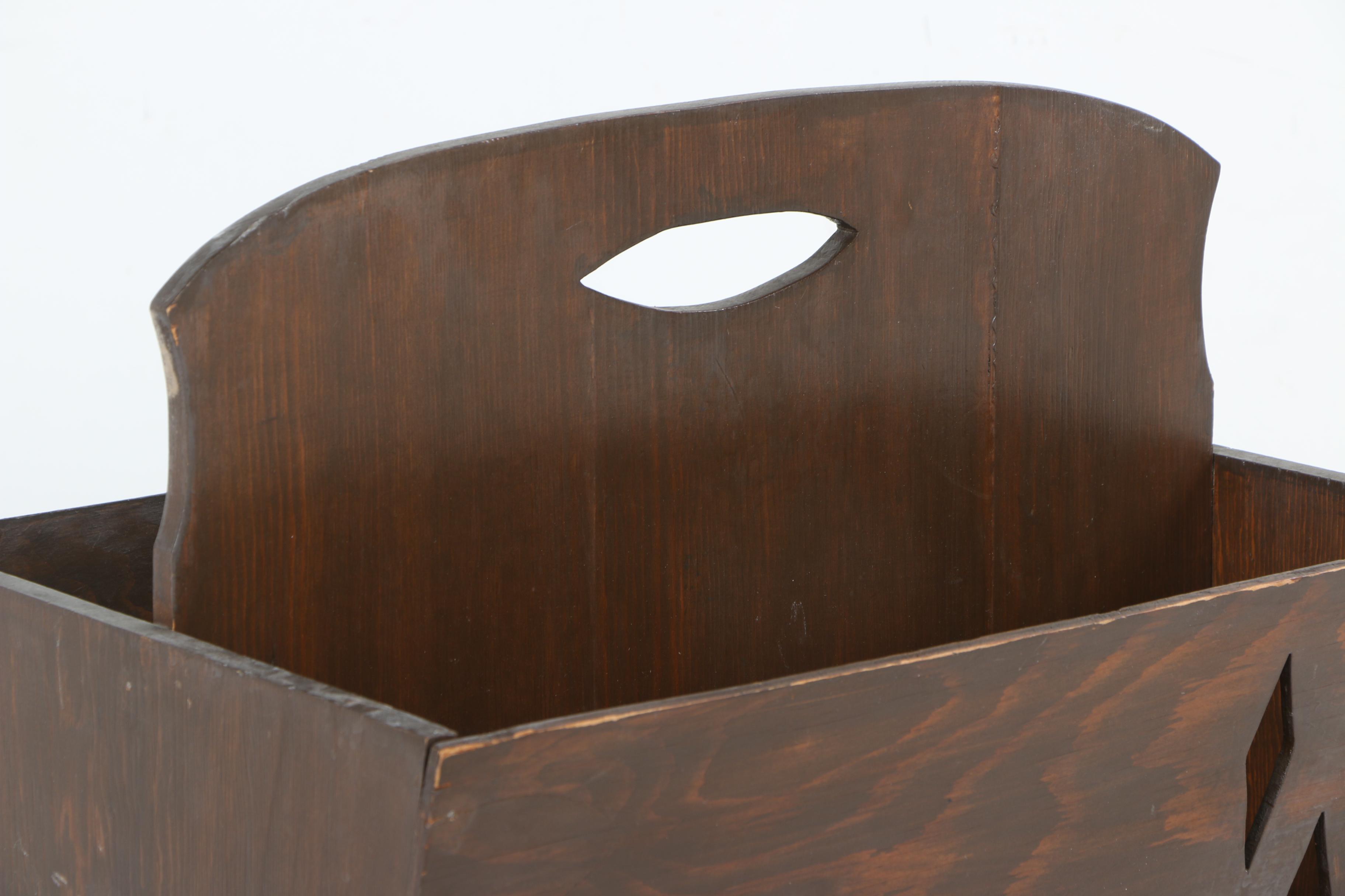 Vintage Mid Century Modern Pine Magazine Rack EBTH