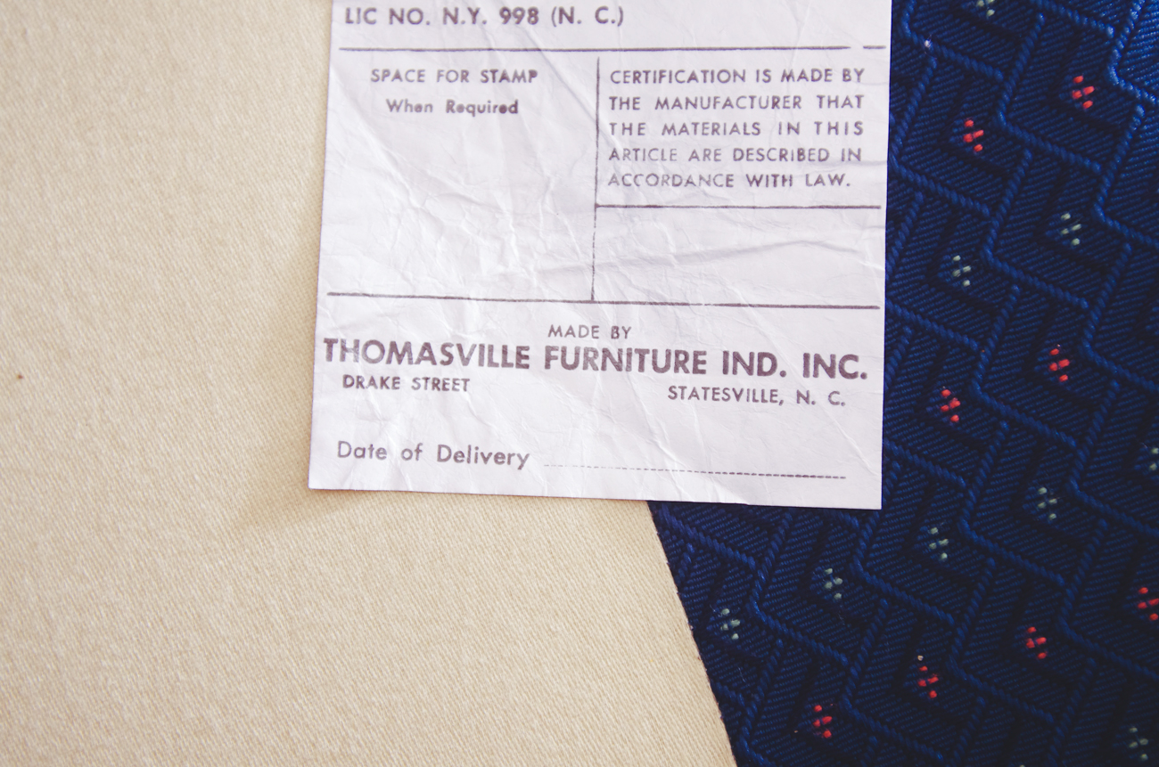 Matching Thomasville Upholstered Sofa and Love Seat