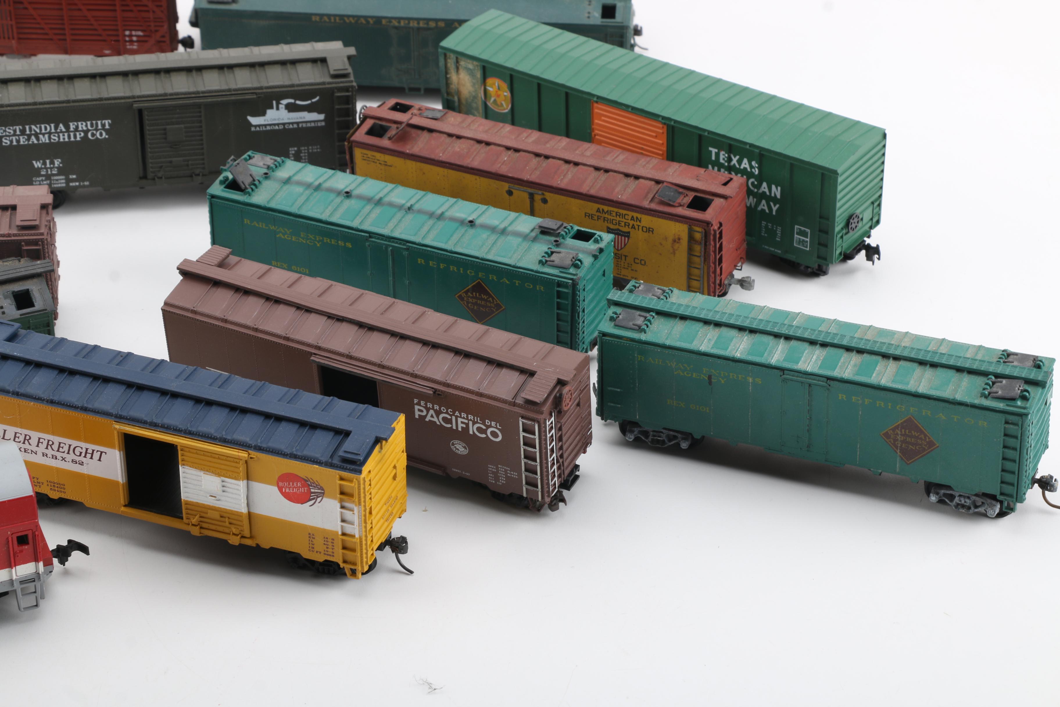 HO Scale Train Cars Including Roco Baldwin Locomotive Diesel Engine