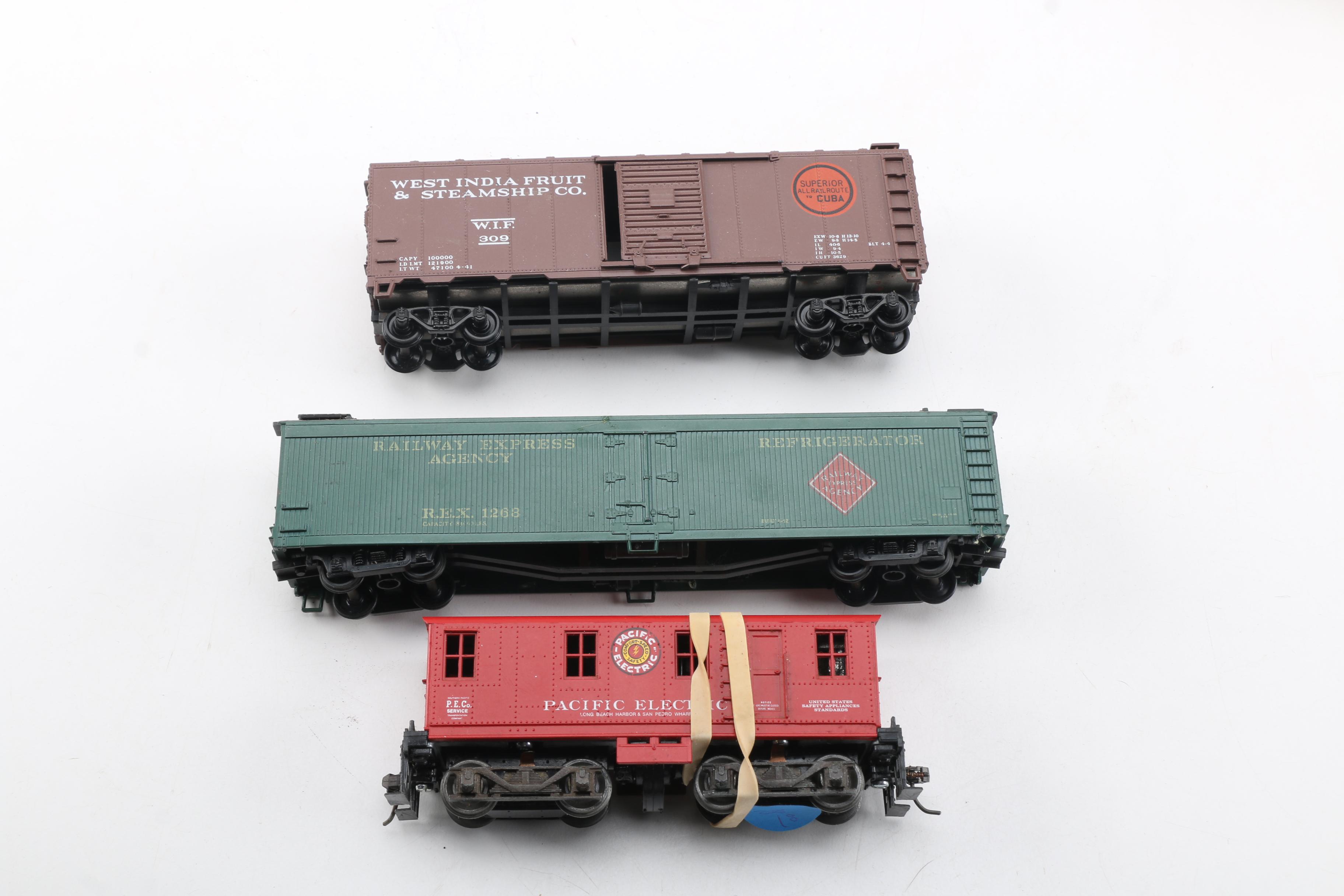 HO Scale Train Cars Including Roco Baldwin Locomotive Diesel Engine