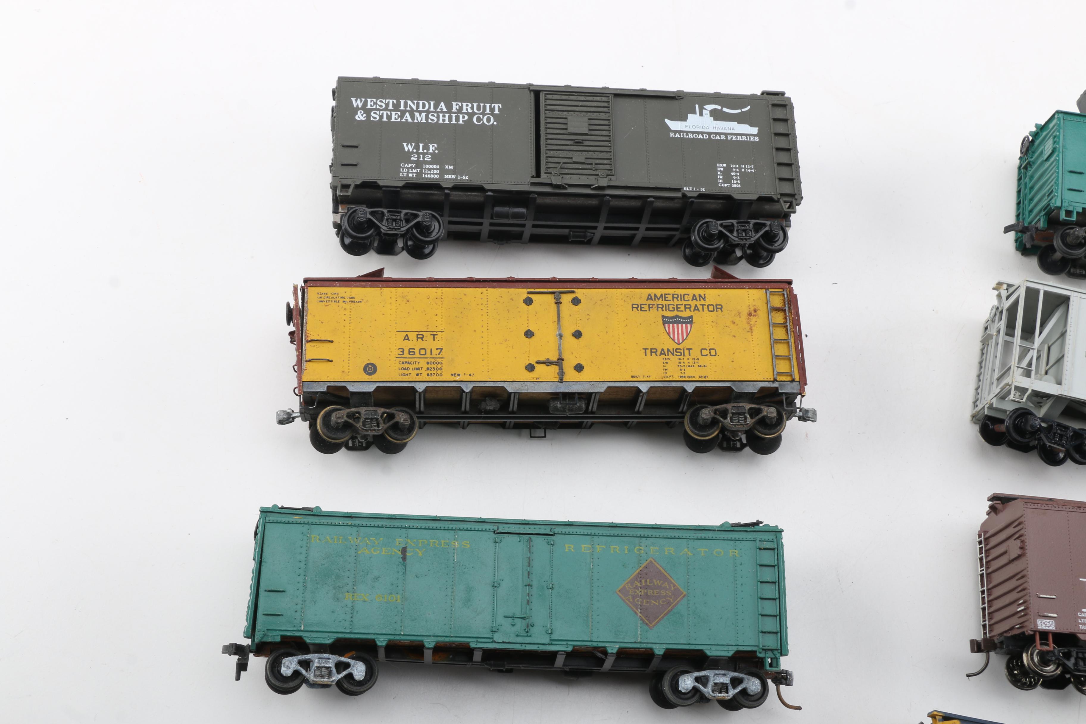 HO Scale Train Cars Including Roco Baldwin Locomotive Diesel Engine