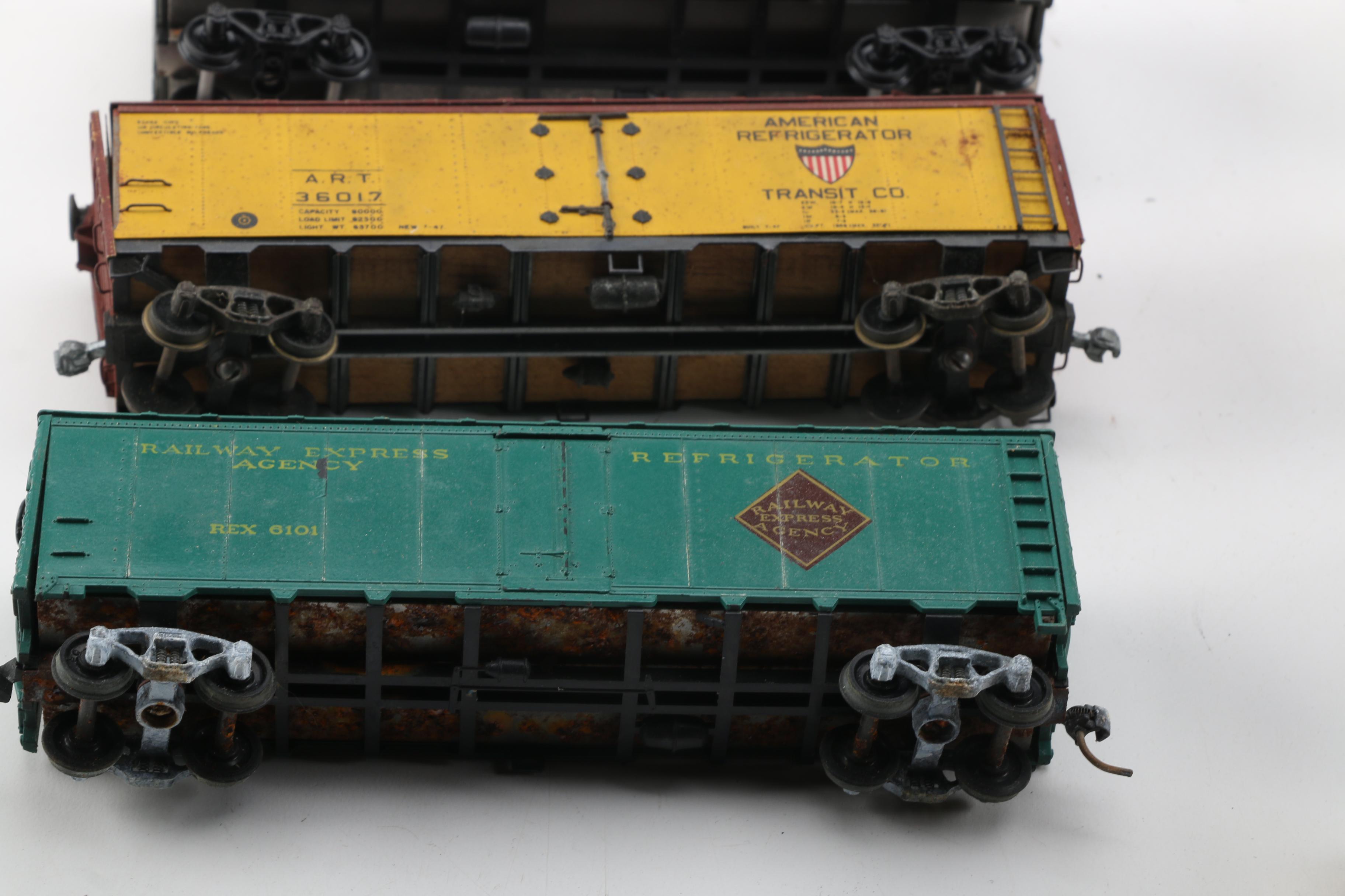 HO Scale Train Cars Including Roco Baldwin Locomotive Diesel Engine