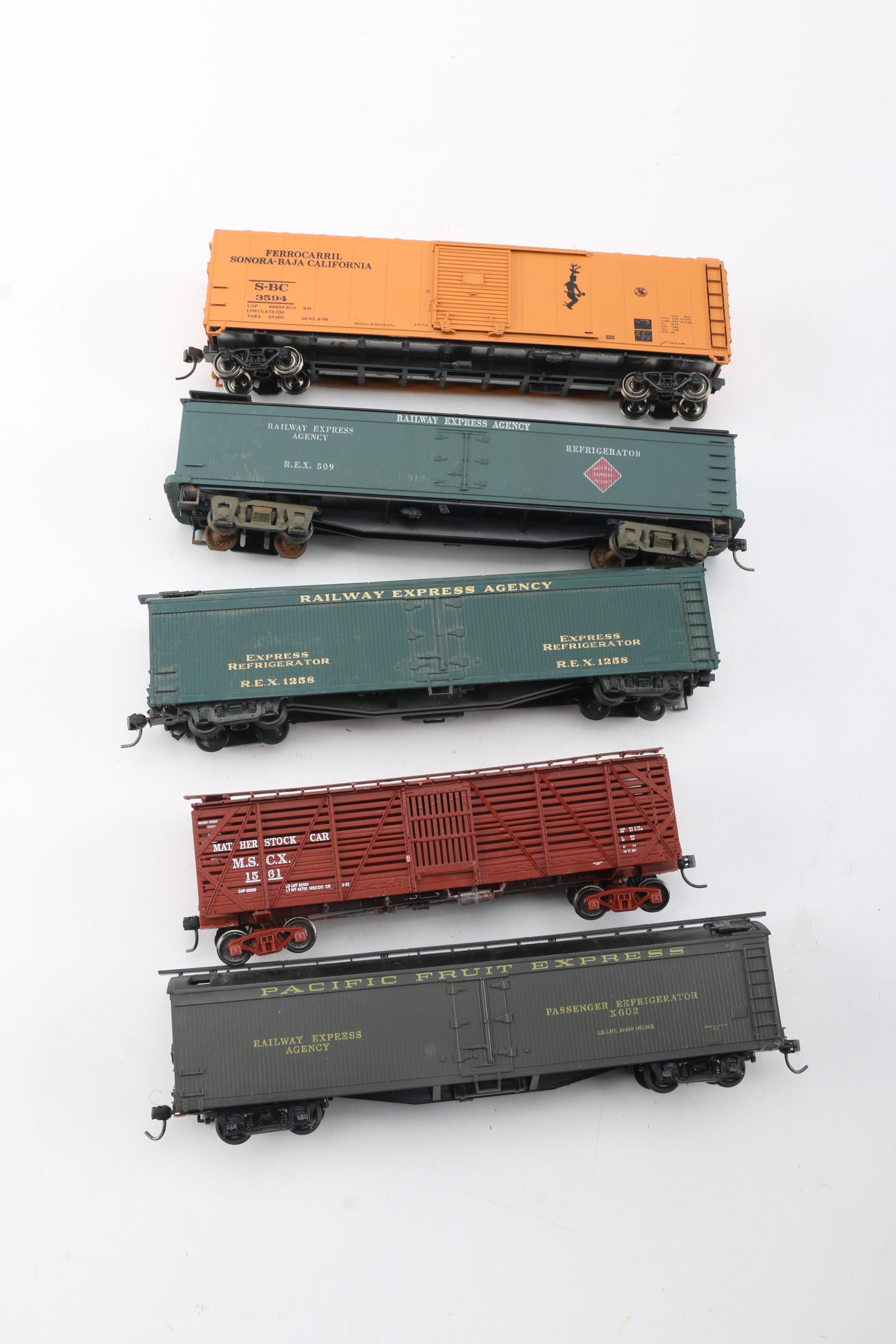 HO Scale Train Cars Including Roco Baldwin Locomotive Diesel Engine