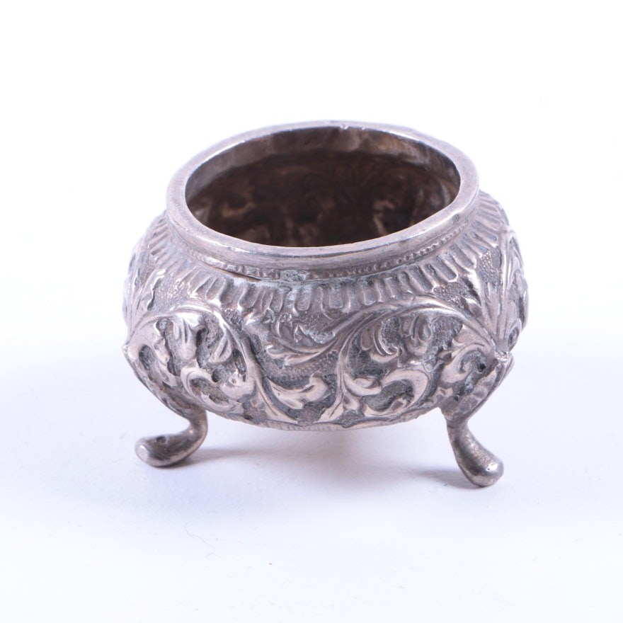 800 Silver Salt Cellar with Acanthus Leaf Accents