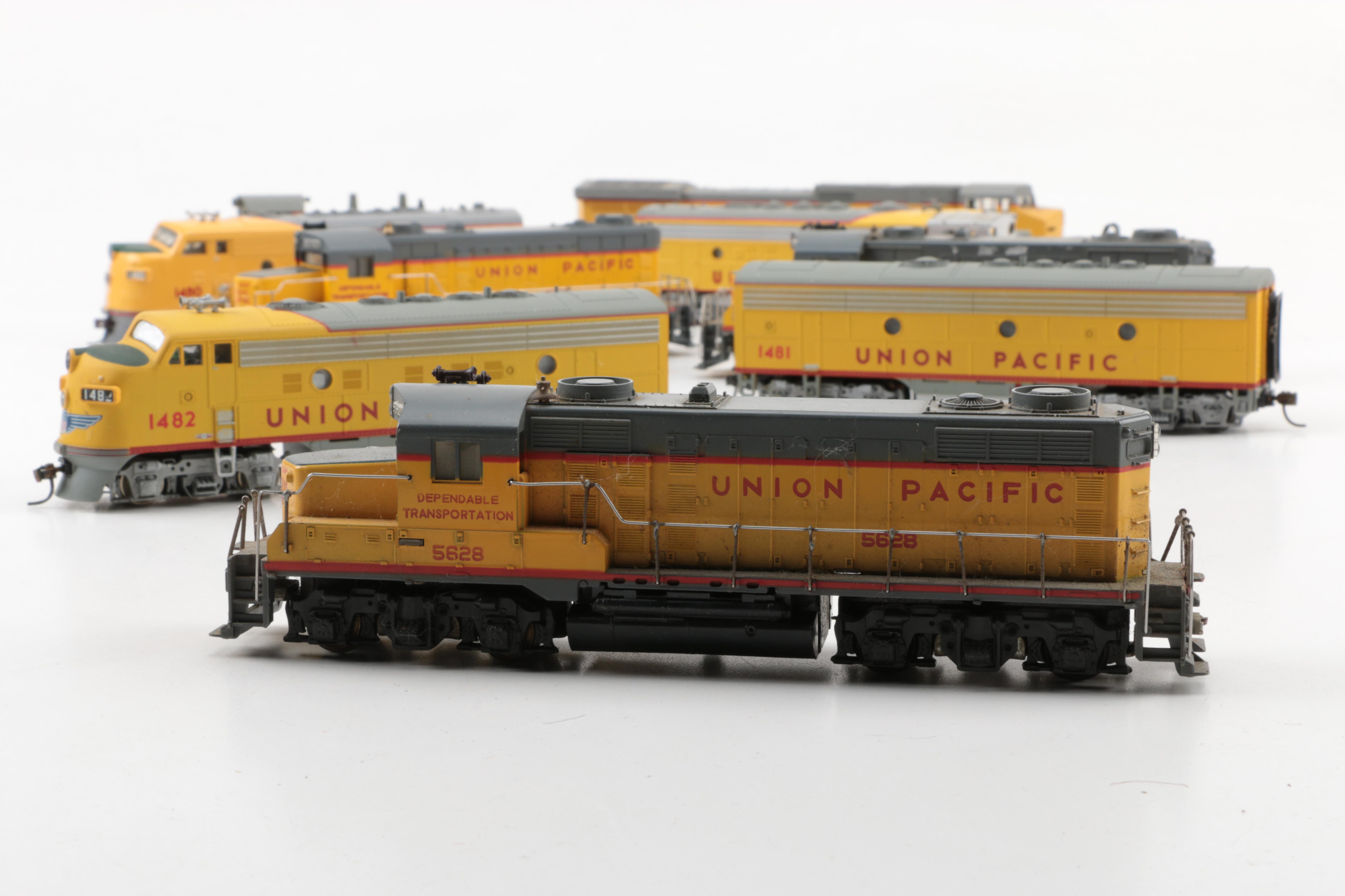PRIORITY-HO Scale Union Pacific Diesel Engines and Train Cars