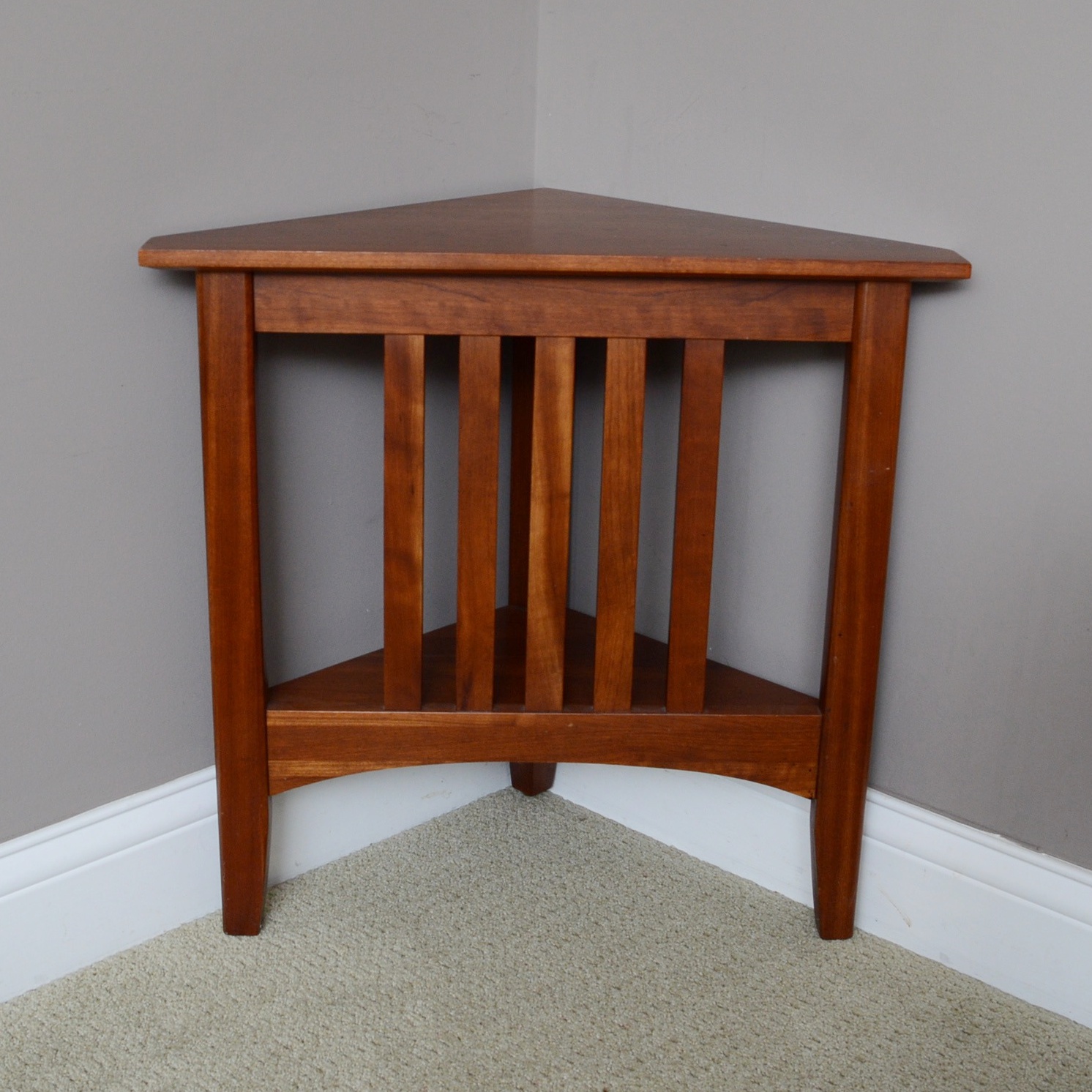 Ethan Allen "American Impressions" Cherry Corner Table