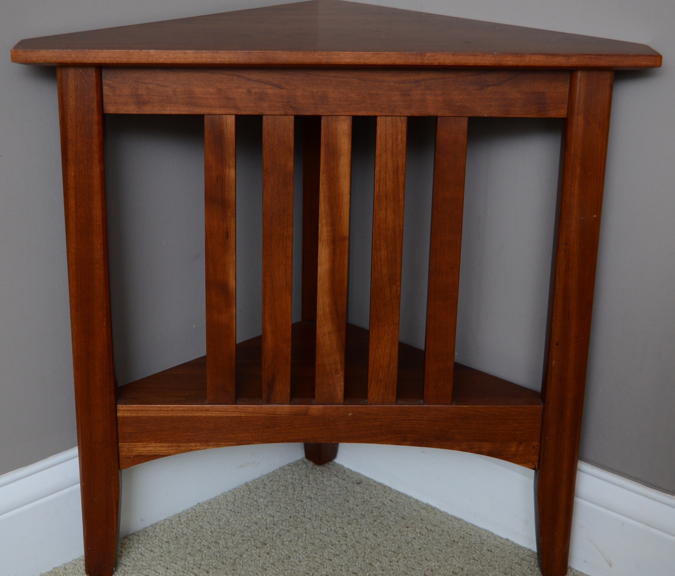 Ethan Allen "American Impressions" Cherry Corner Table