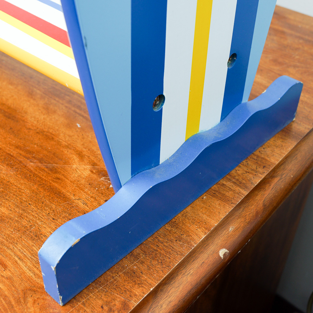 Surfboard Motif Shelf