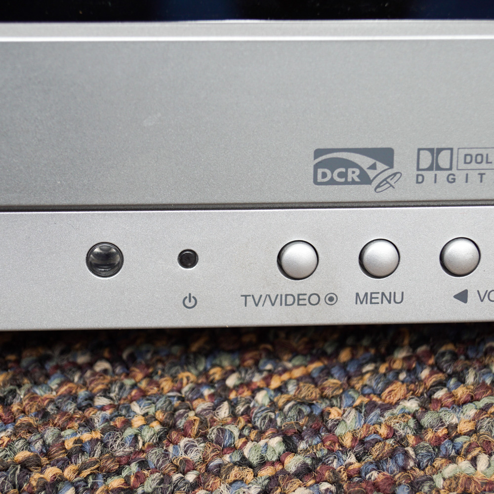 Zenith Television with Wall Mount