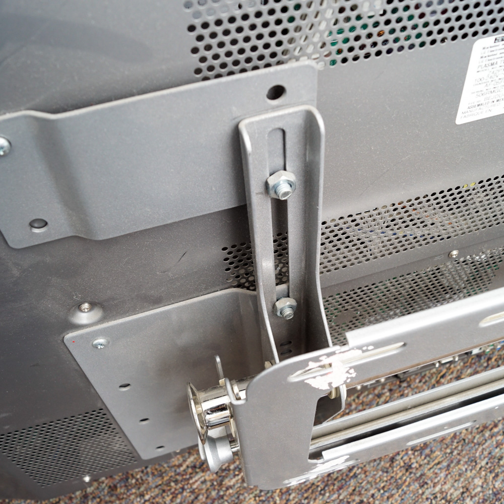 Zenith Television with Wall Mount