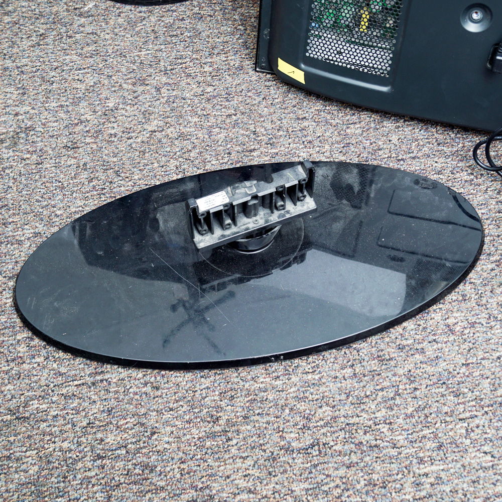 Samsung 50" Television with Mount