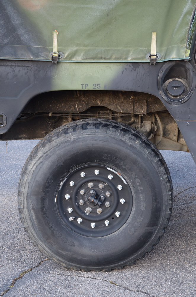 1992 AM General M998 Humvee 1-1/4 Ton Utility Truck