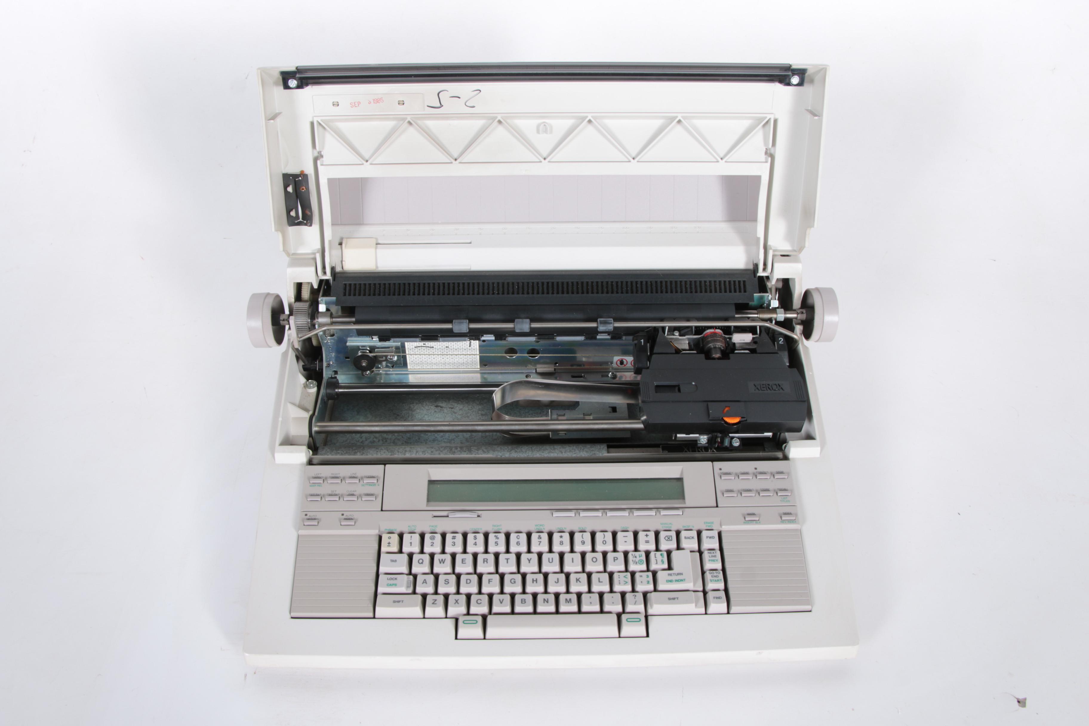 Xerox 6020 Memorywriter Typewriter