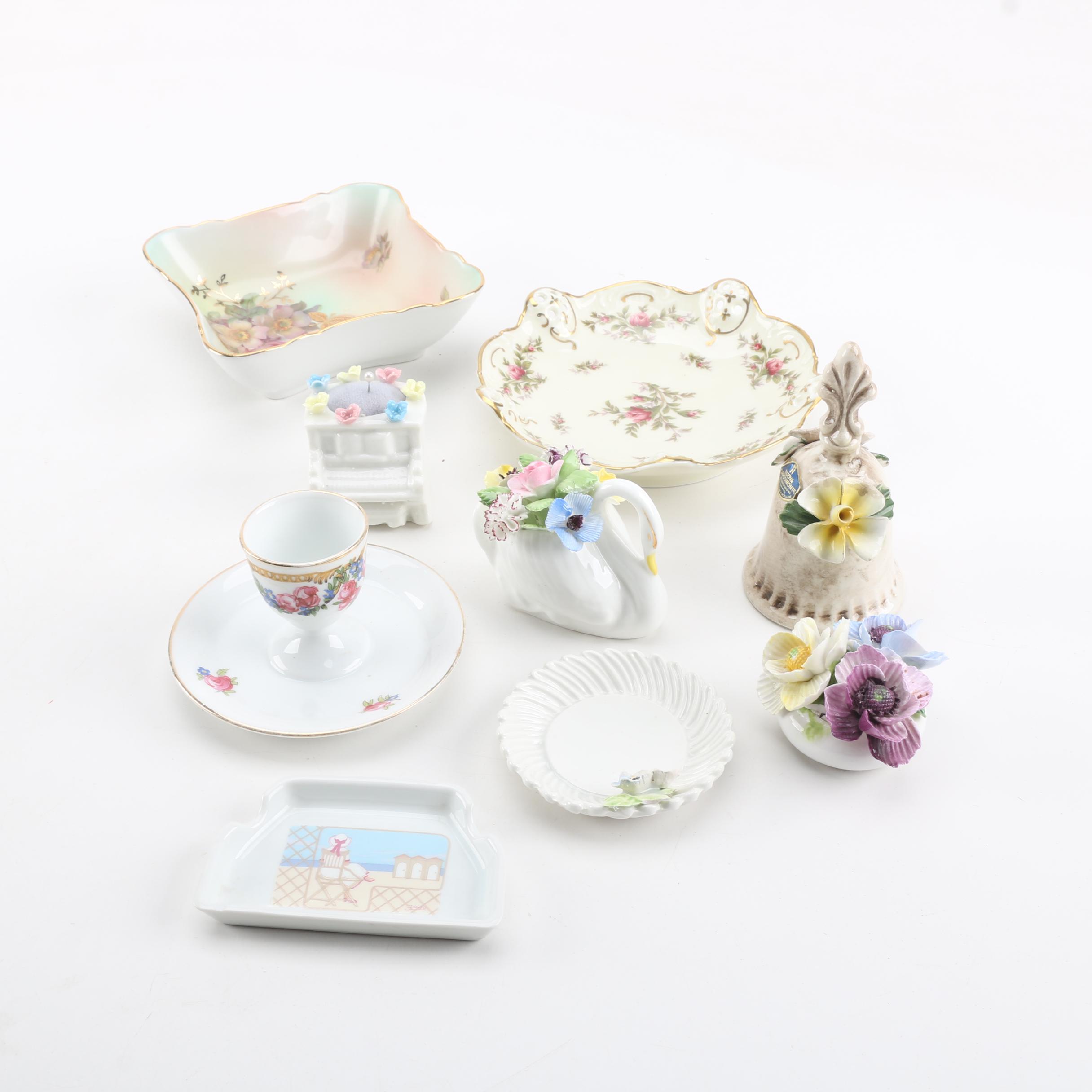 "La Reine Blanche" Porcelain Dish