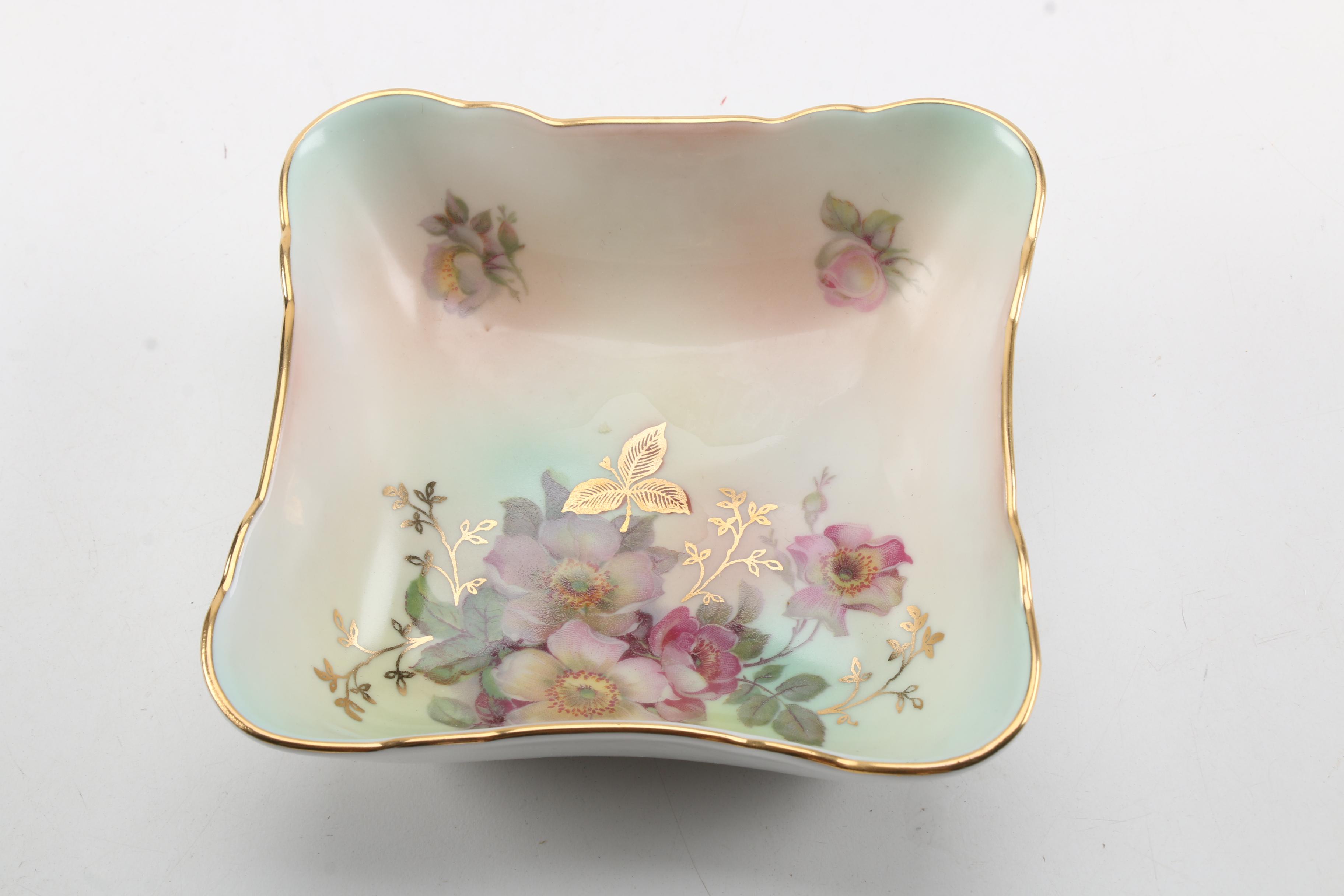 "La Reine Blanche" Porcelain Dish
