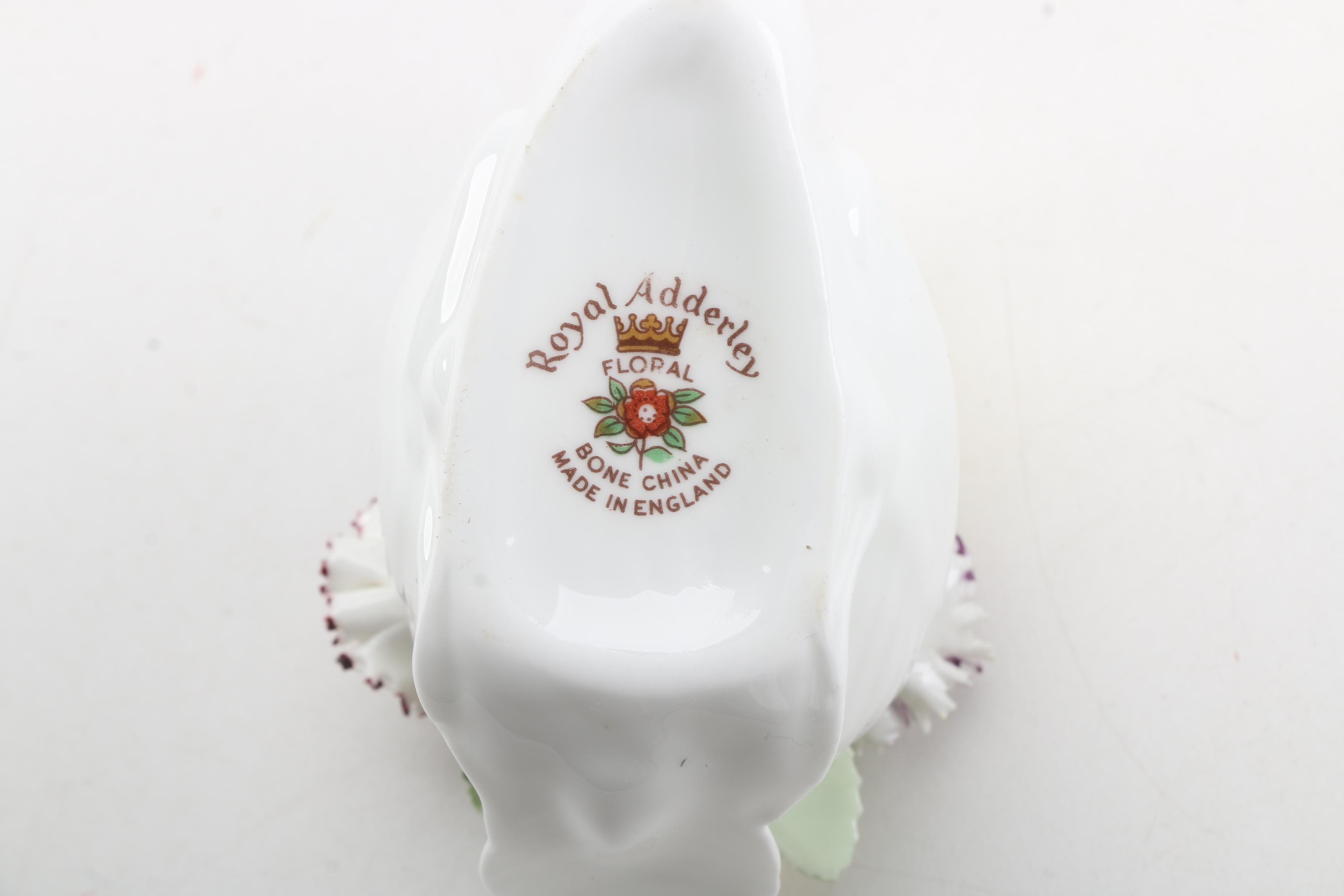 "La Reine Blanche" Porcelain Dish