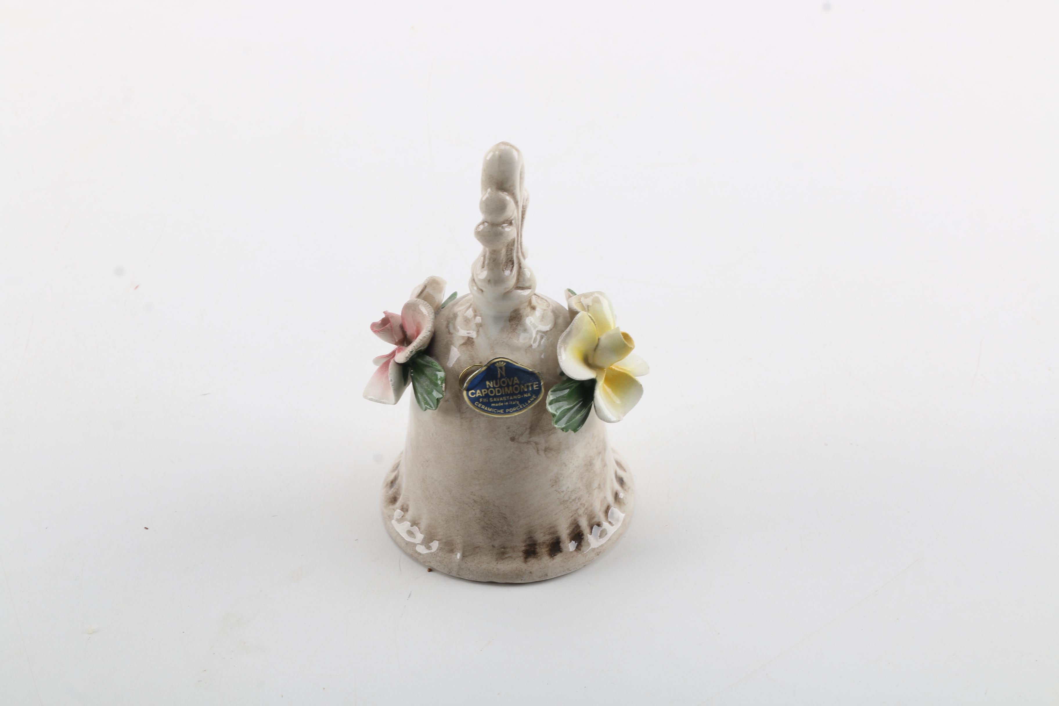 "La Reine Blanche" Porcelain Dish