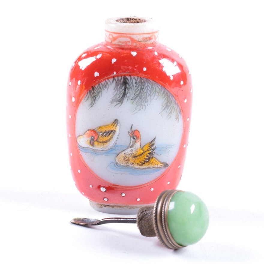 Chinese Quartz Snuff Bottle with Painted Birds