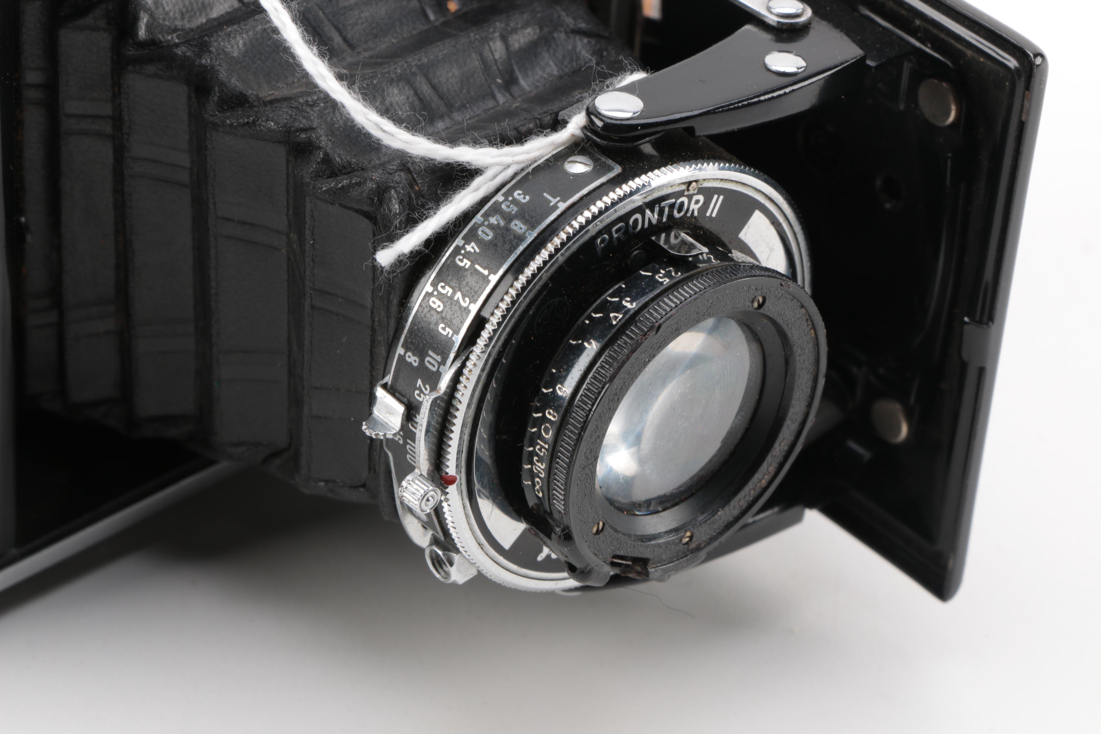 Vintage Minox Wetzlar, Voigtlander, Ansco Lancer, and Kodak Brownie Reflex Cameras