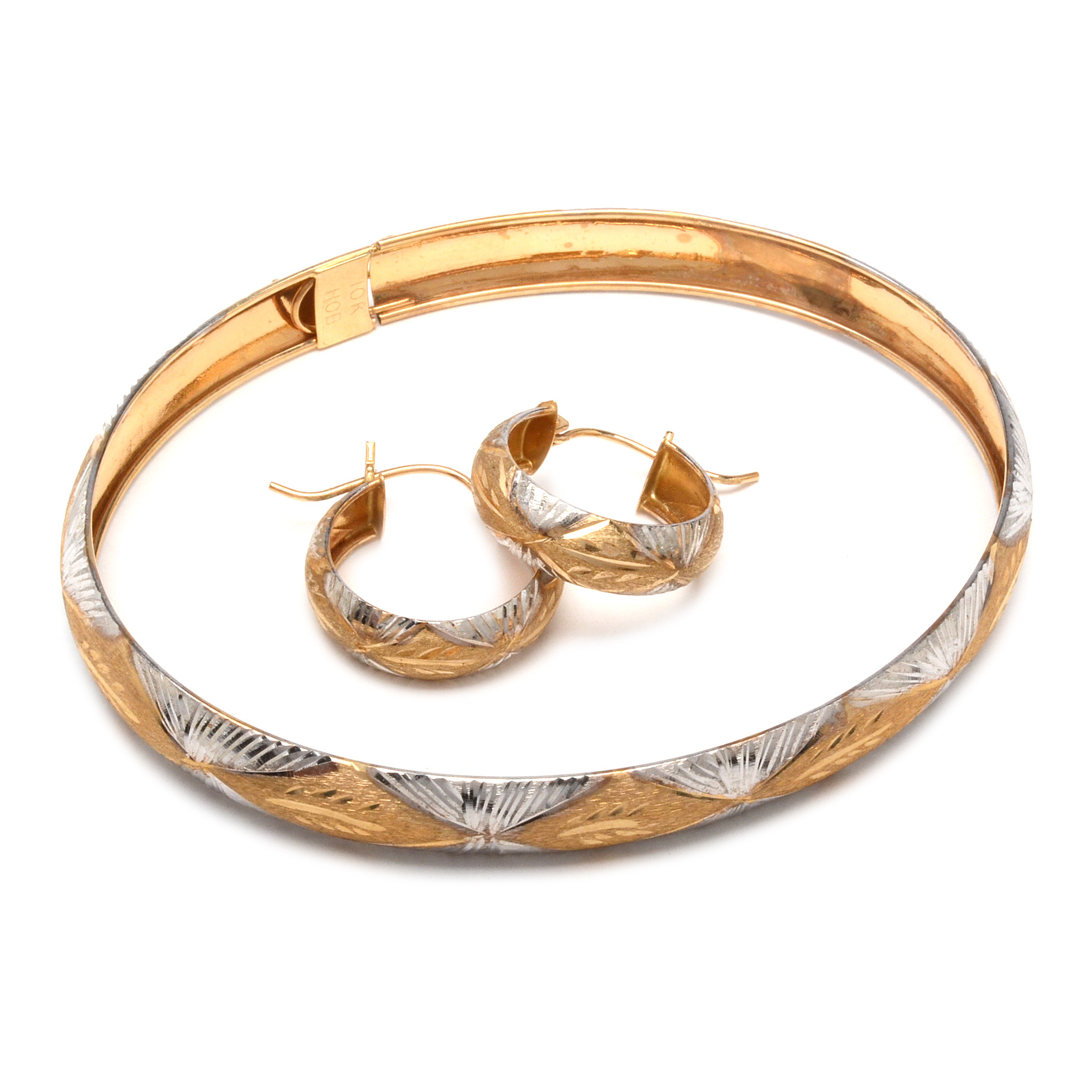 10K White and Yellow Gold Hinged Bracelet