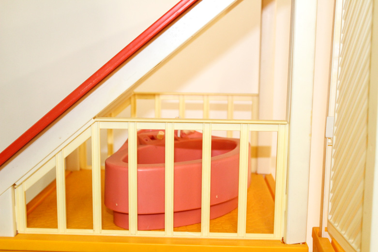 1980s-Era Mattel Barbie's Dream House