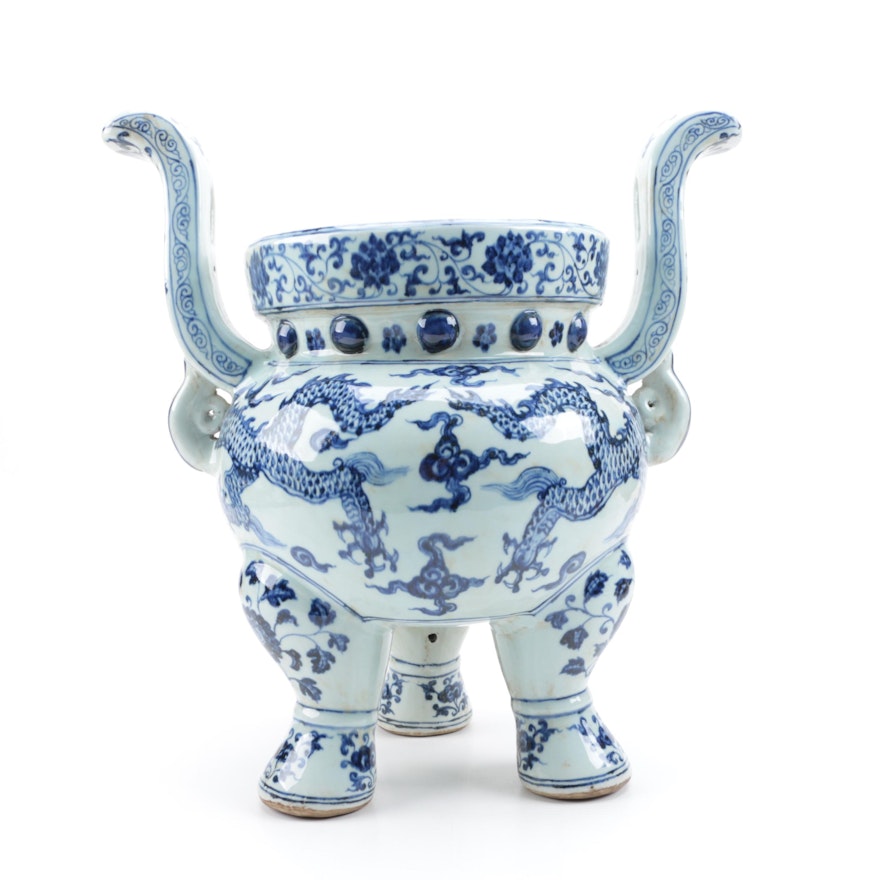 Chinese Blue and White Porcelain Vase