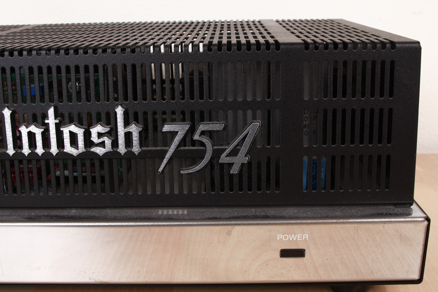 McIntosh MC754 Stereo Power Amplifier